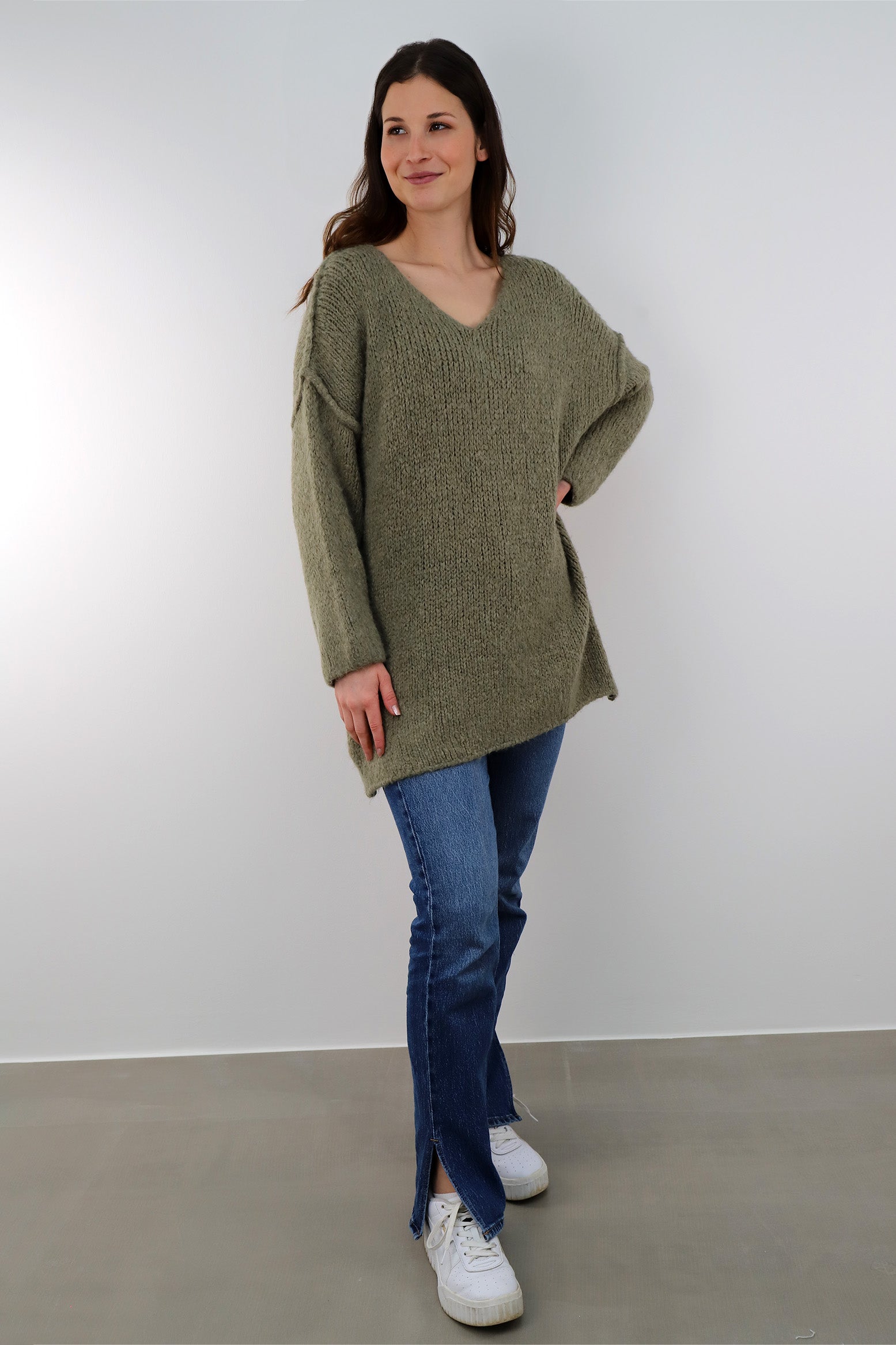 Pullover mit Naht und V-Neck - Khaki