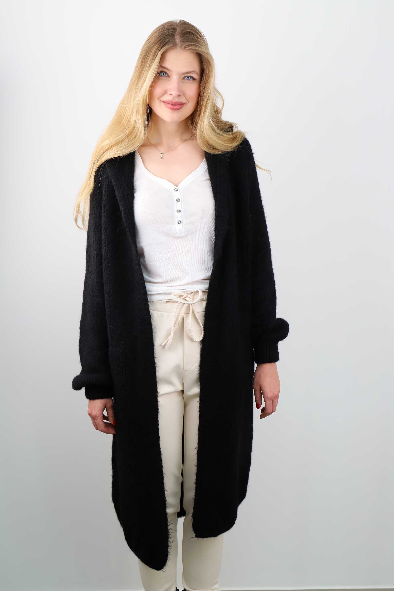 Strickjacke mit Taschen und Kapuze - Schwarz