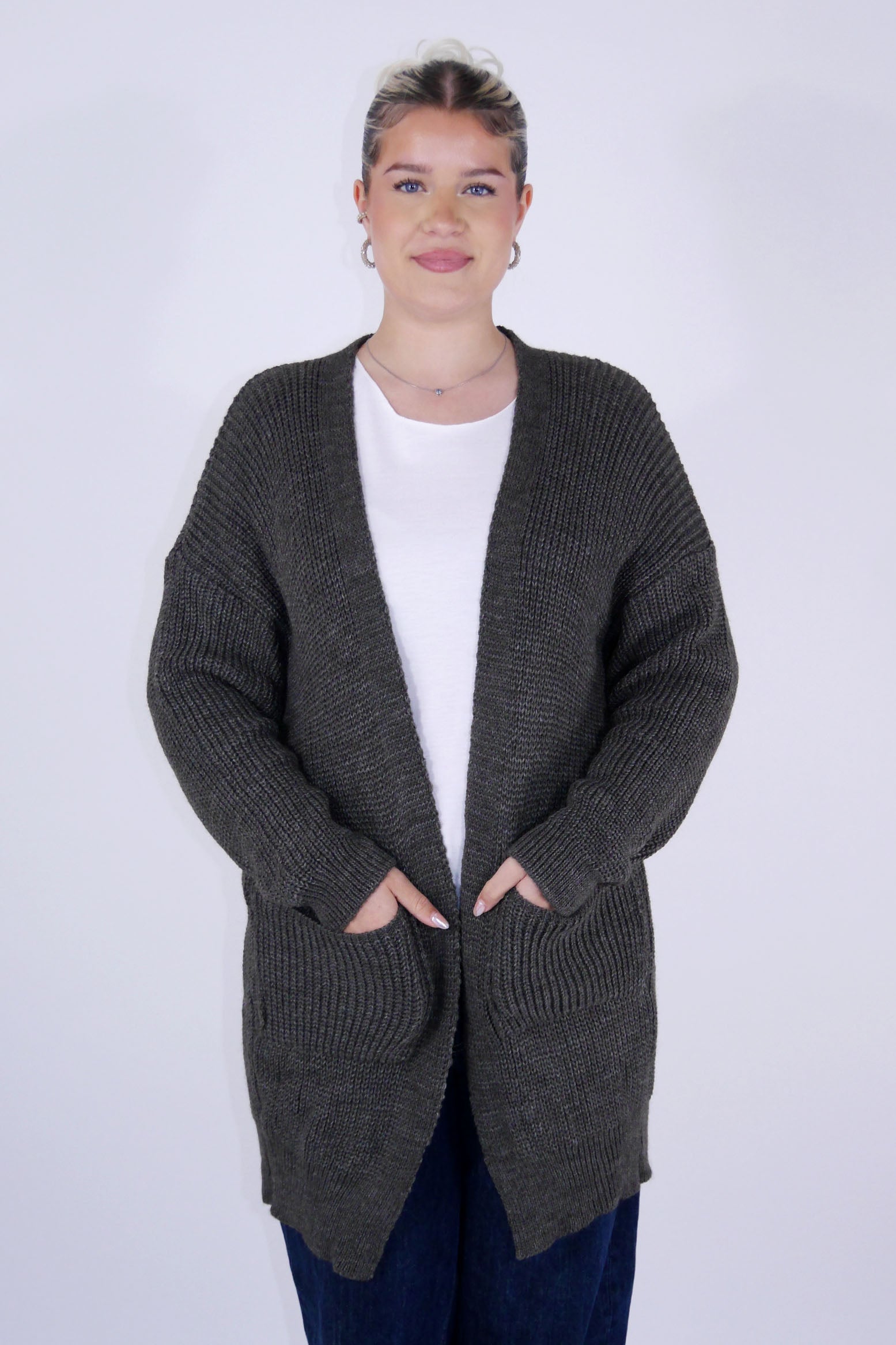 Flair - Strickjacke in trendigem Dunkelgrau