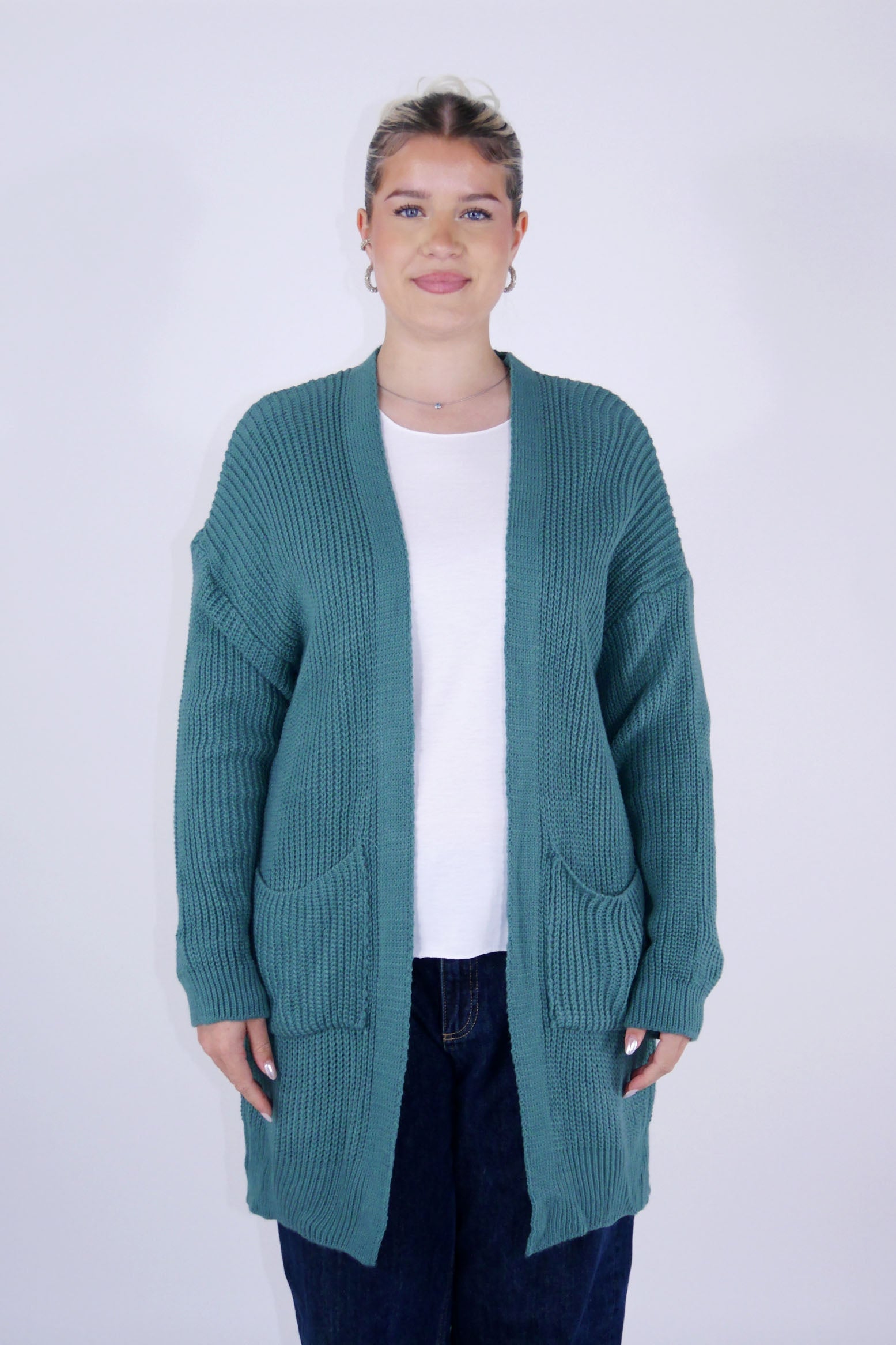 Flair - Strickjacke in trendigem Blau