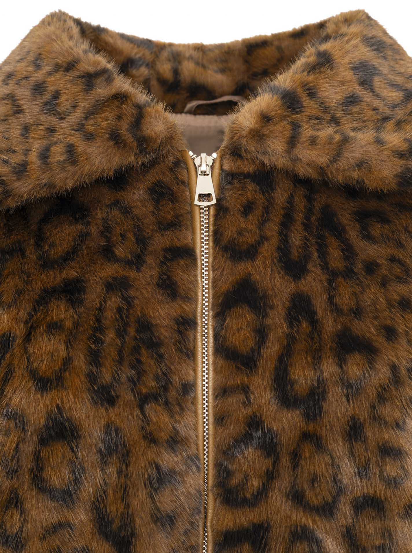Zwillingsherz Teddy-Bomberjacke Leopard, Braun/Schwarz – Detailansicht Kragen & Felloptik