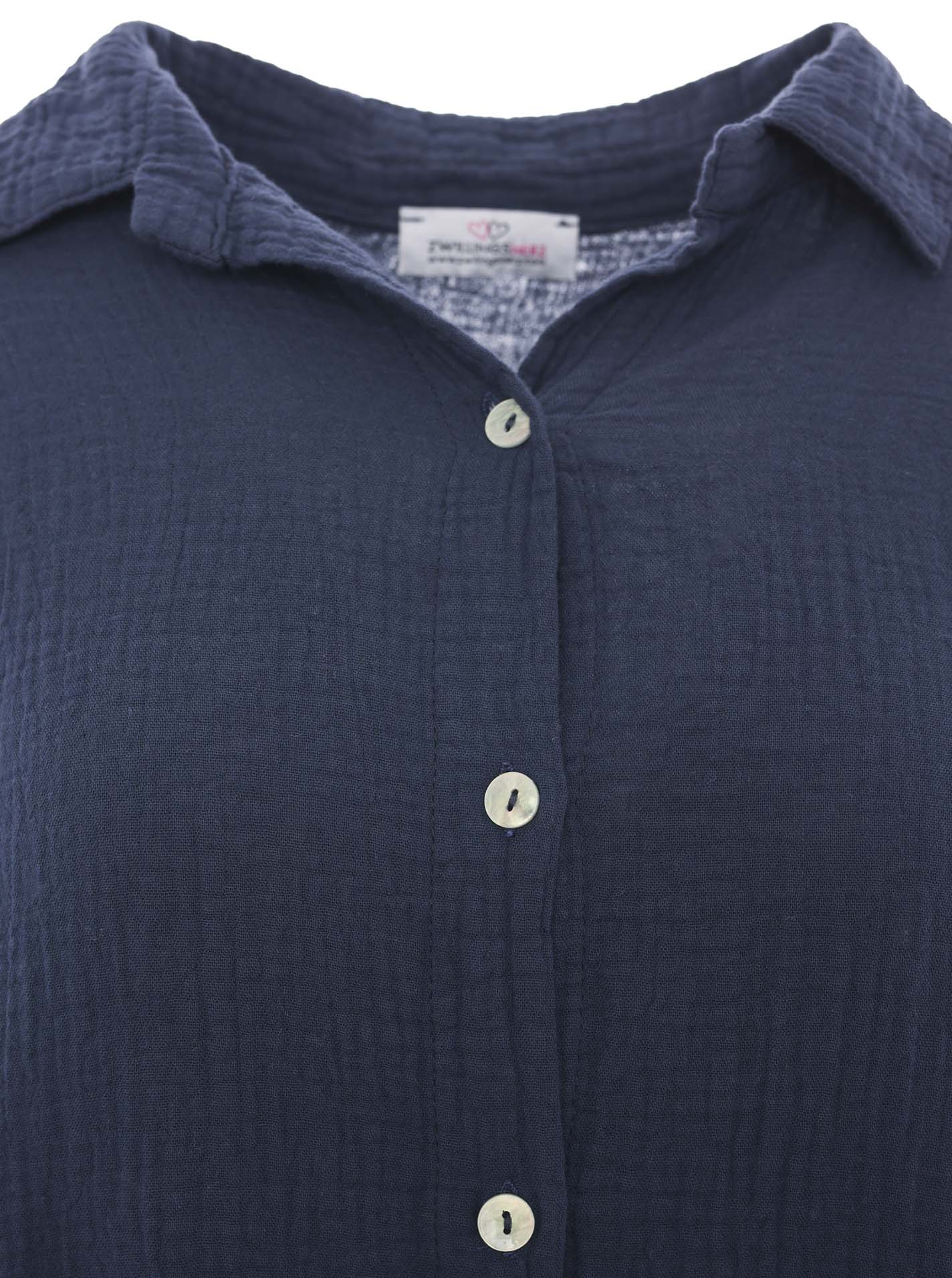 Zwillingsherz Musselin Bluse Rebecca mit Knopfleiste in Navy - ideal luftig locker für den Sommer - Kragen Details