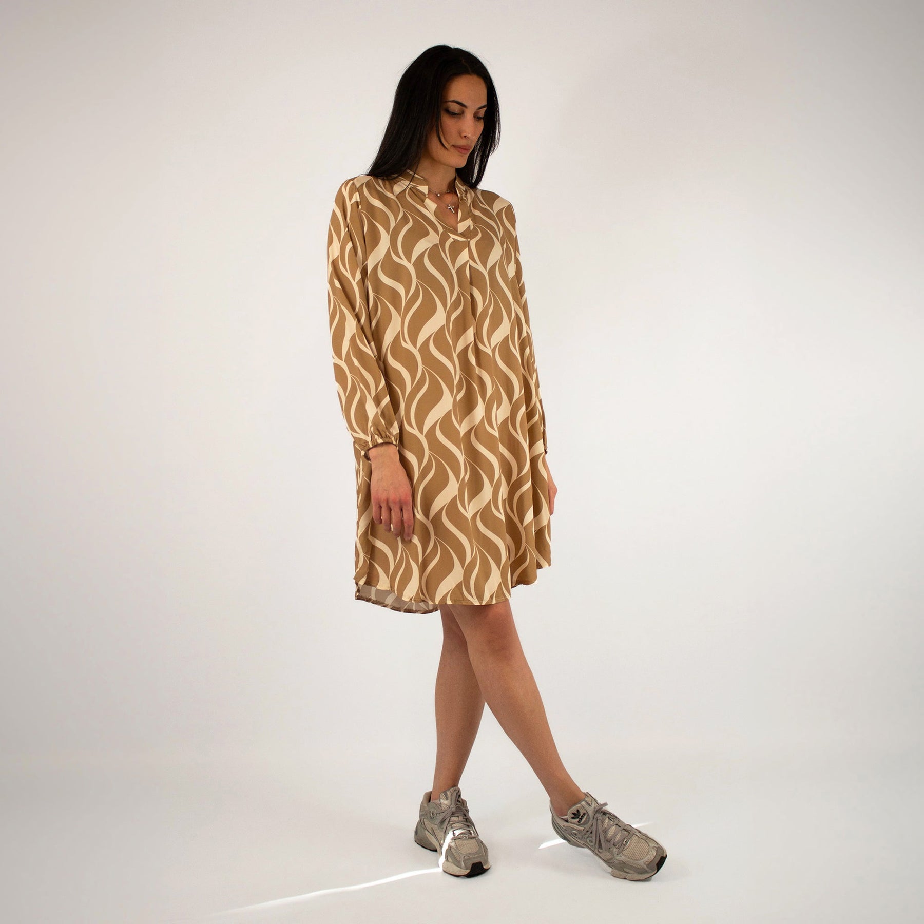 Design Kleid - Beige/Weiß