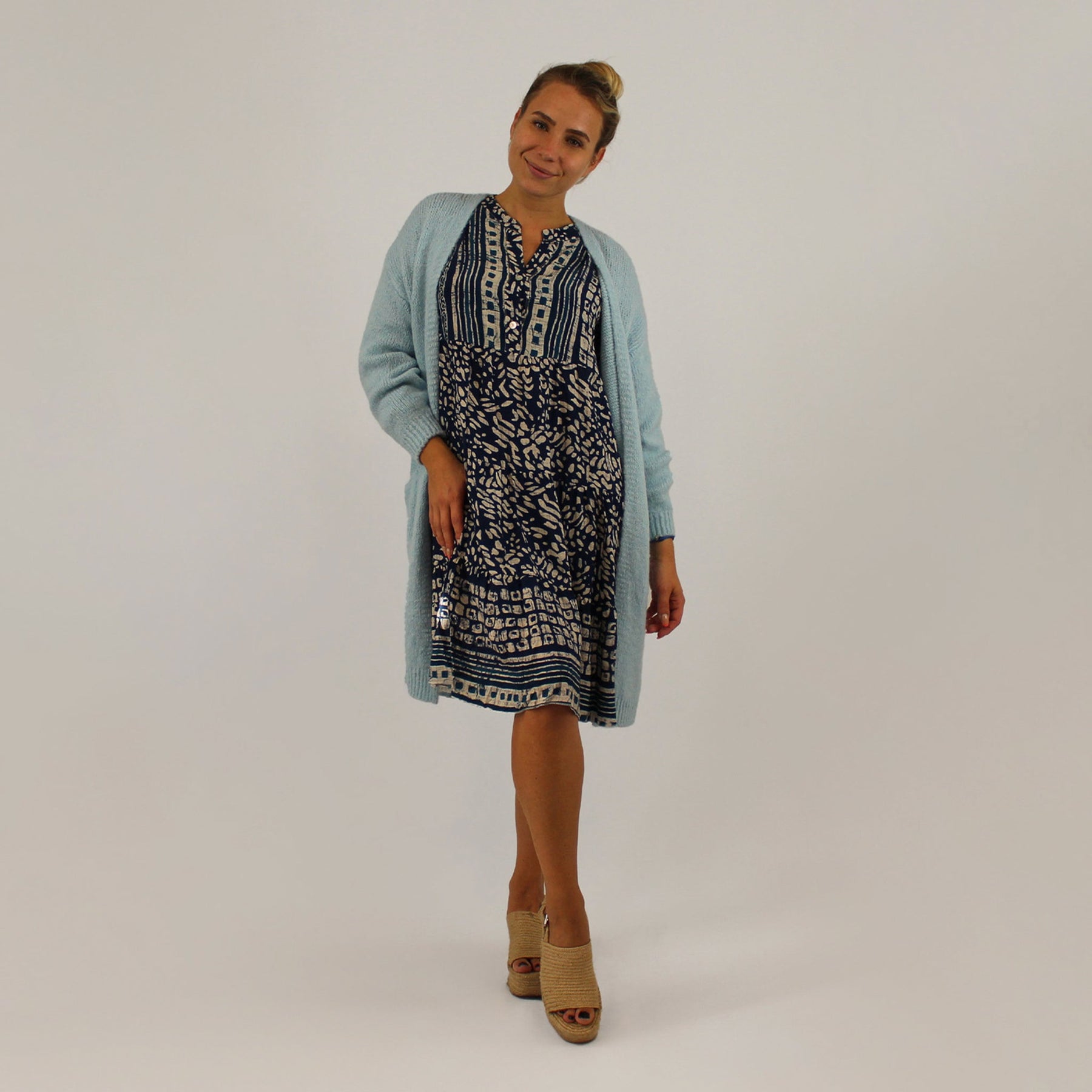 Knopfleisten-Kleid mit Druck - Dunkelblau