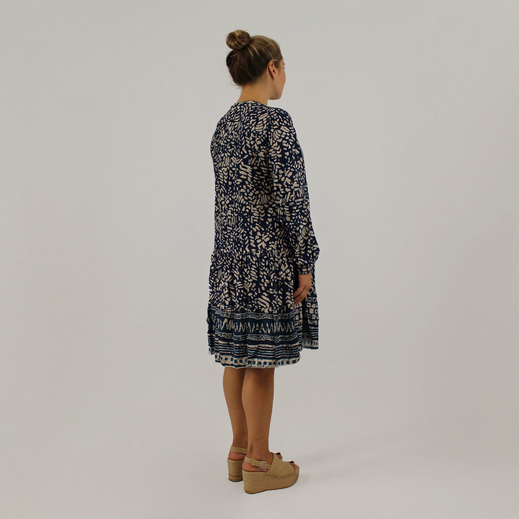 Knopfleisten-Kleid mit Druck - Dunkelblau