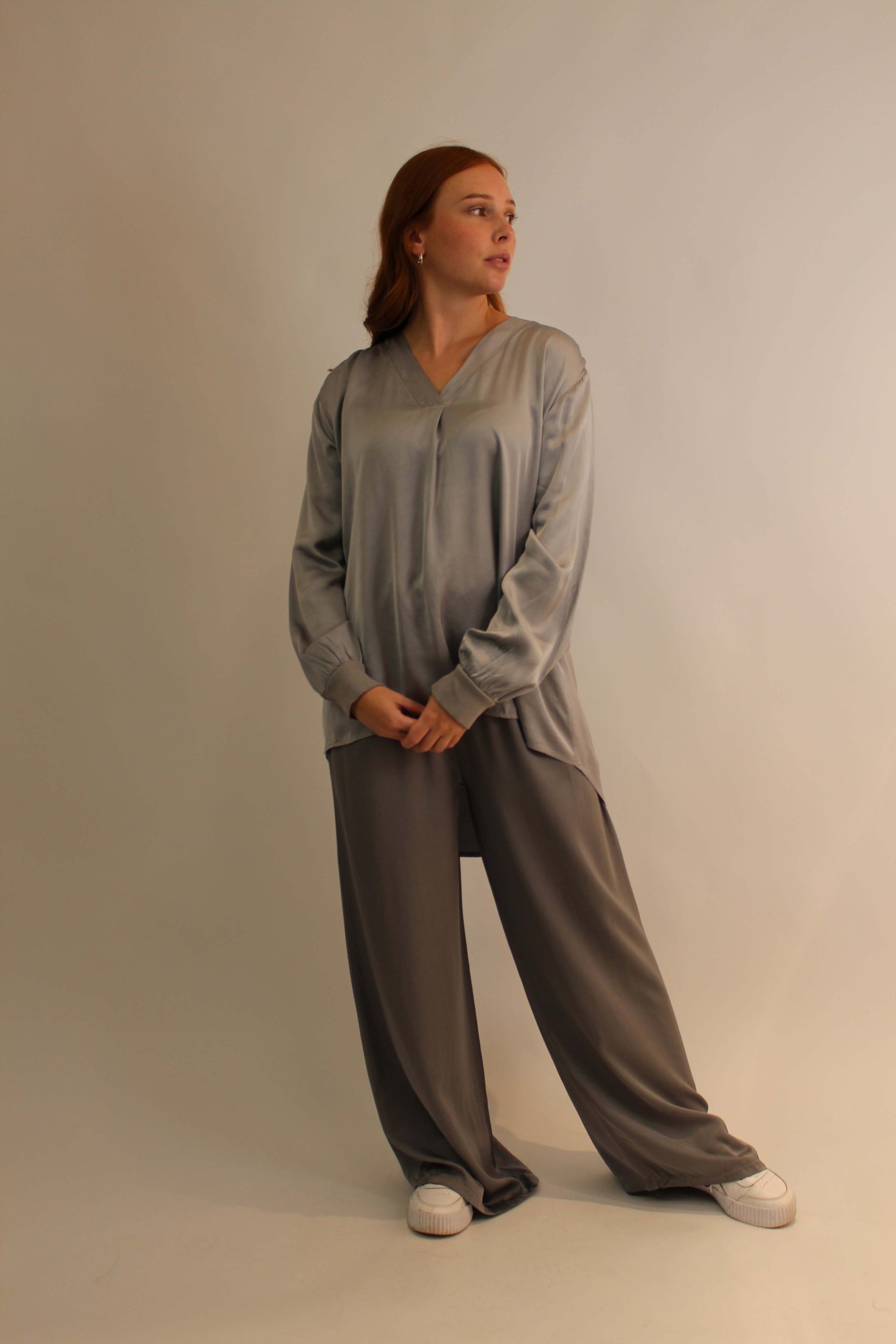Seiden-Bluse Grau