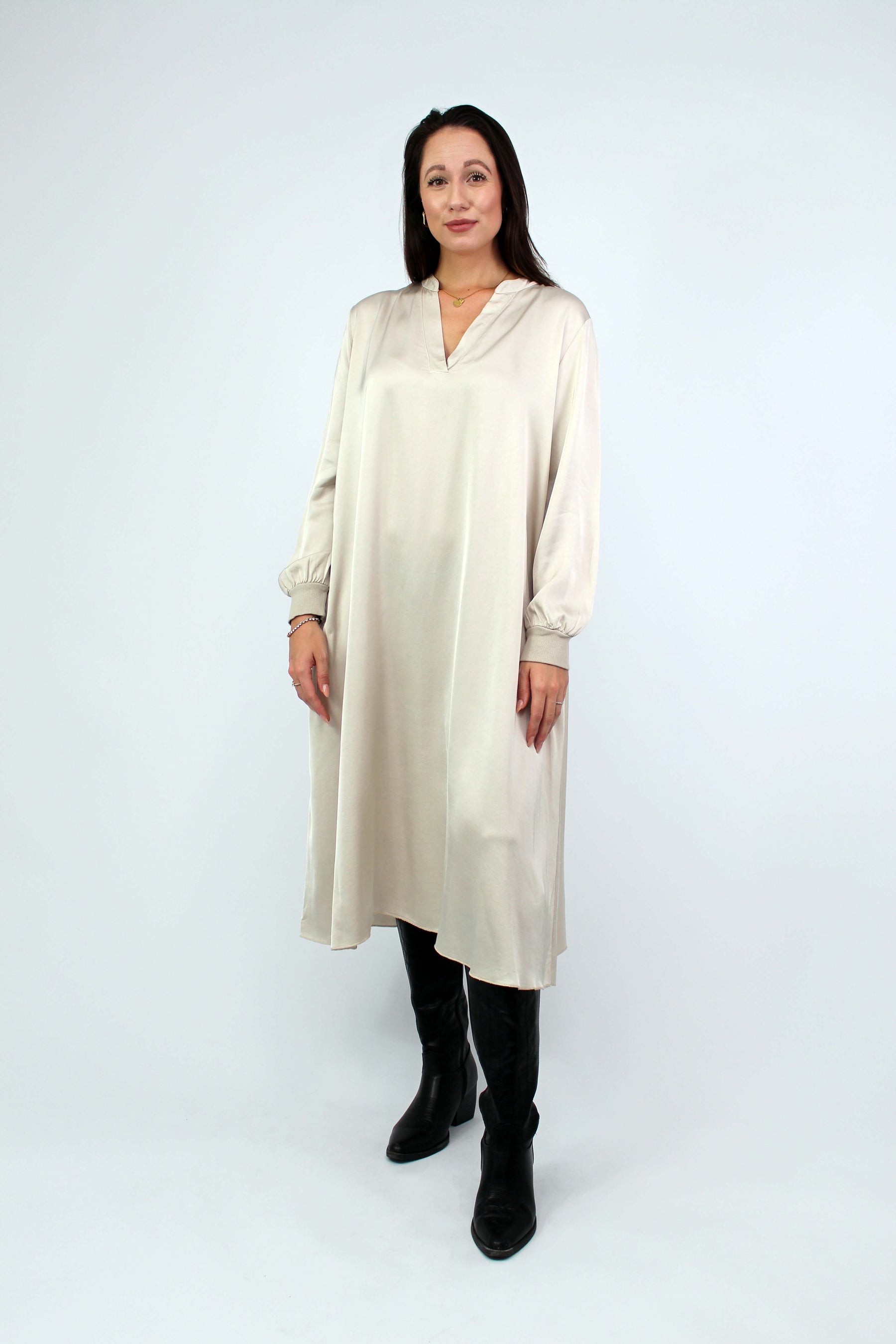 Seiden-Kleid Beige