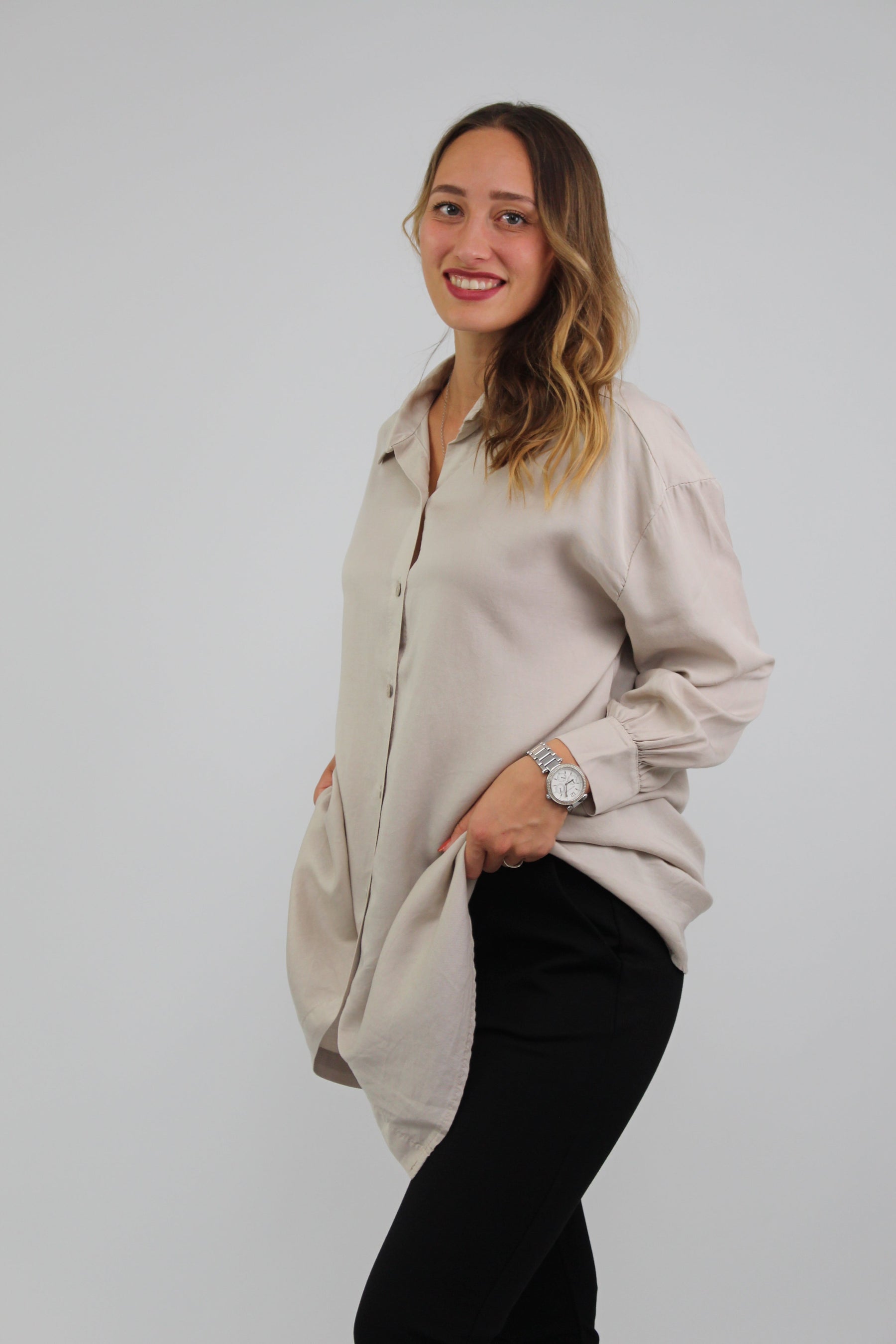 Bluse mit Knopfleiste - Beige
