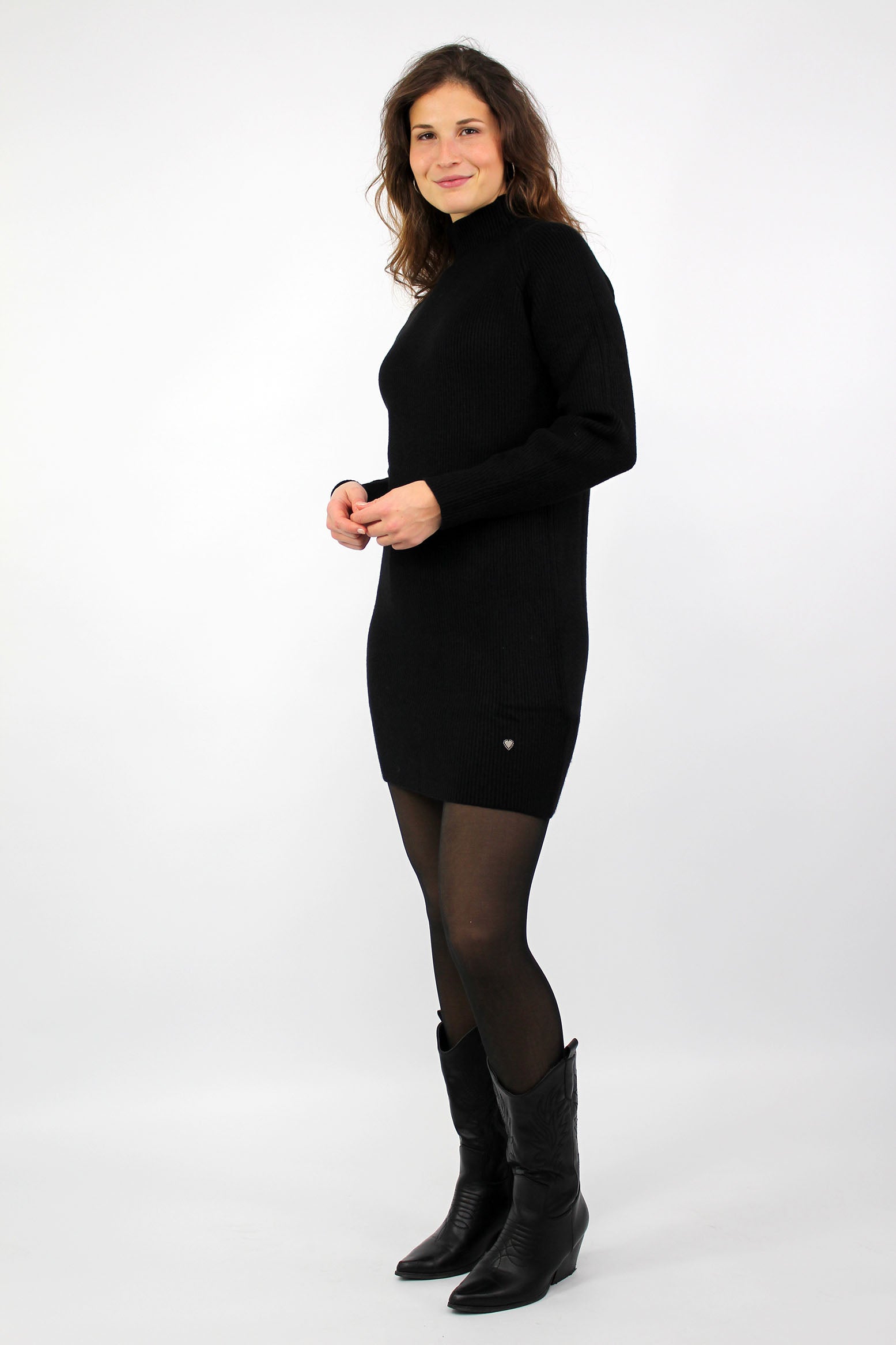 Strickkleid mit Stehkragen - Schwarz