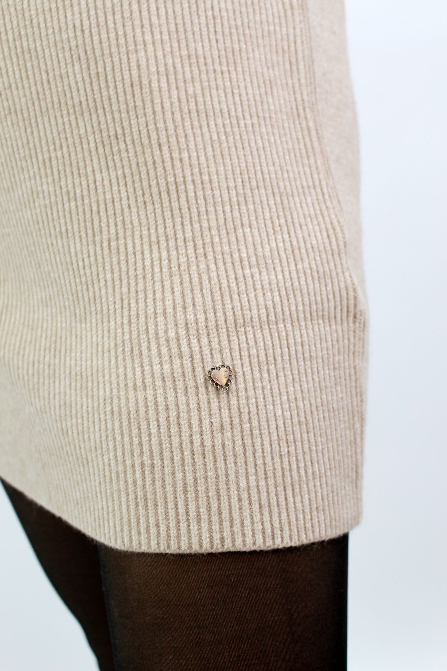 Strickkleid mit Stehkragen - Beige