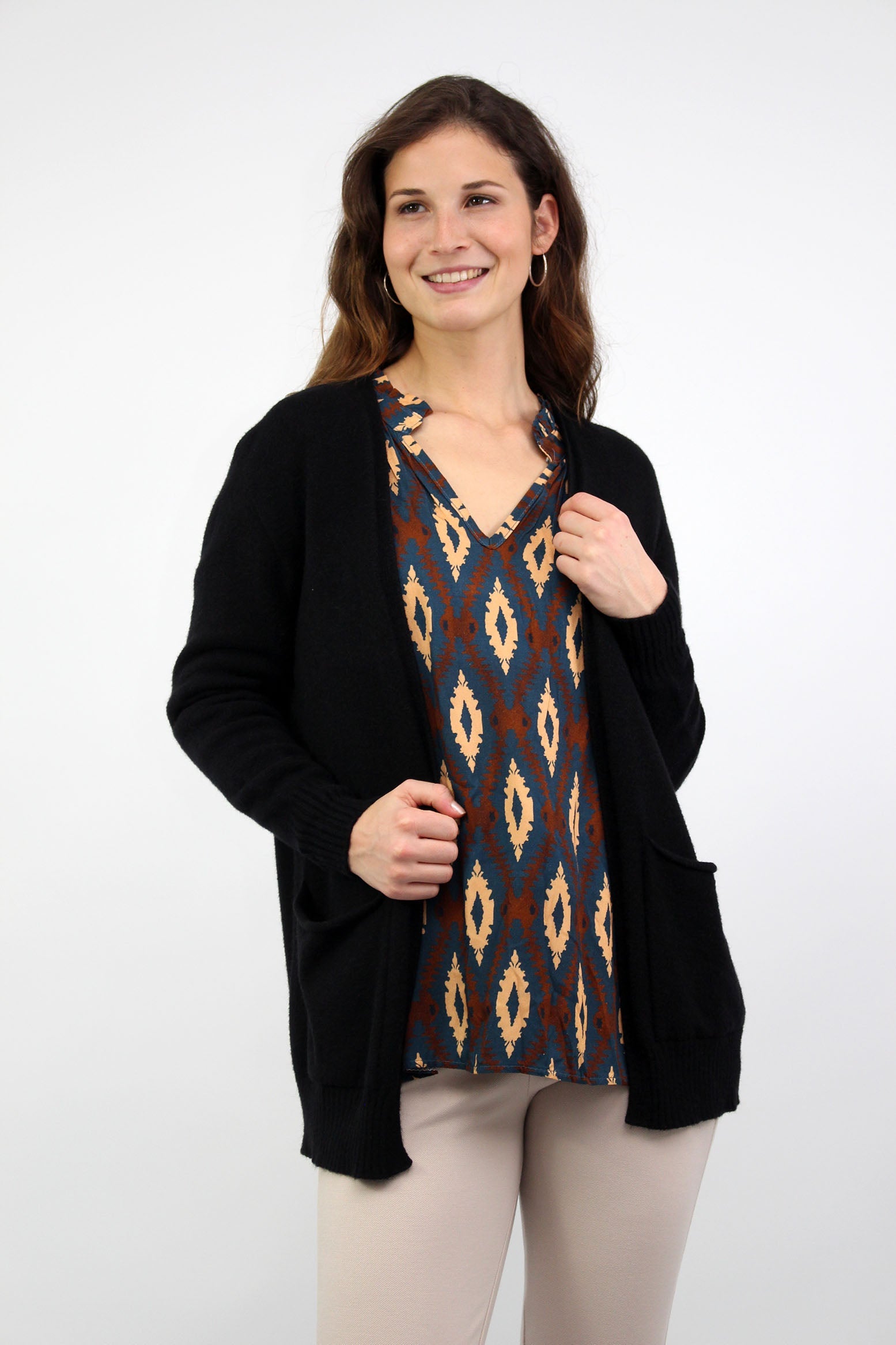 Strickjacke Basic mit Taschen - Schwarz
