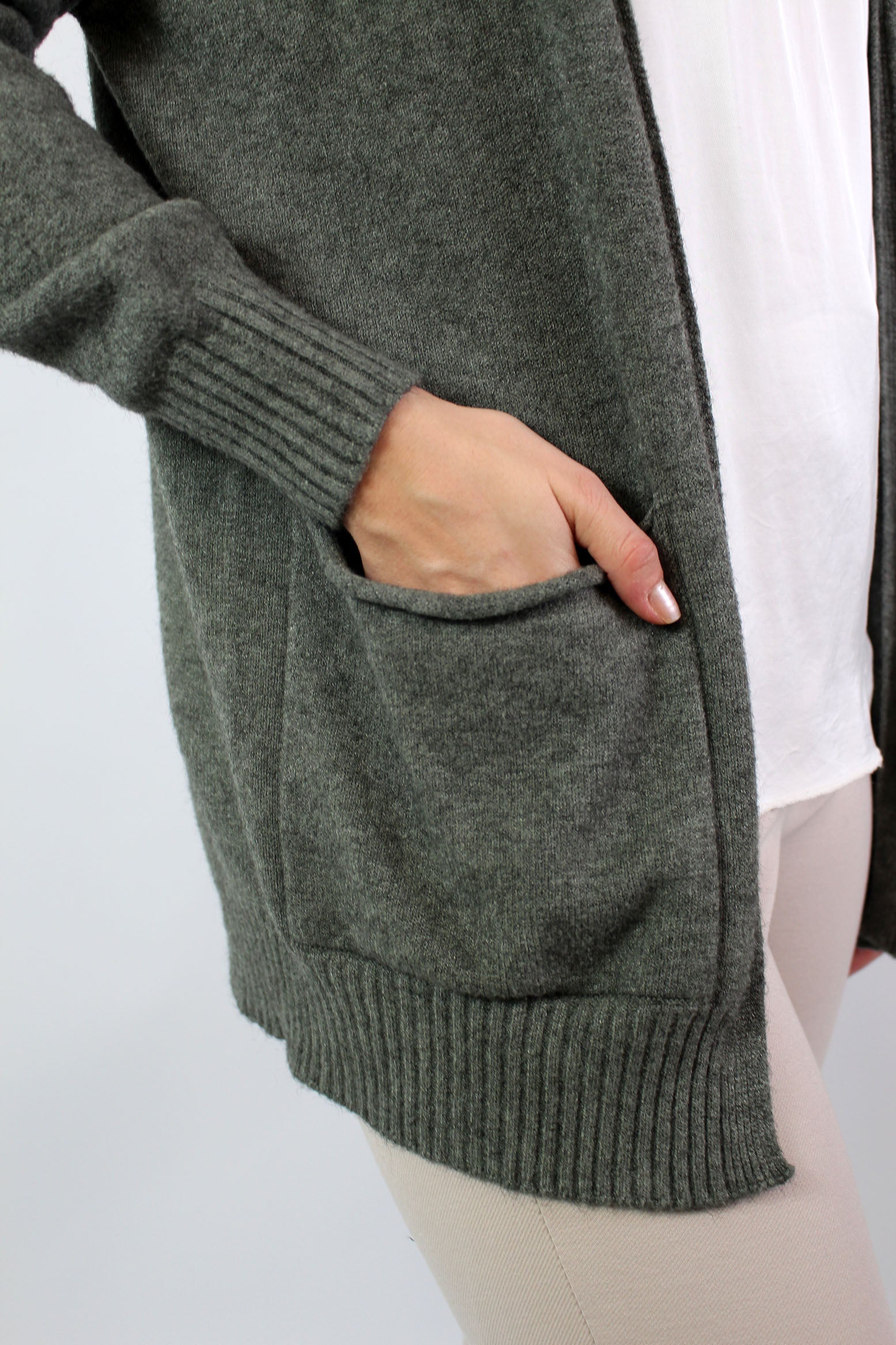 Strickjacke Basic mit Taschen - Khaki