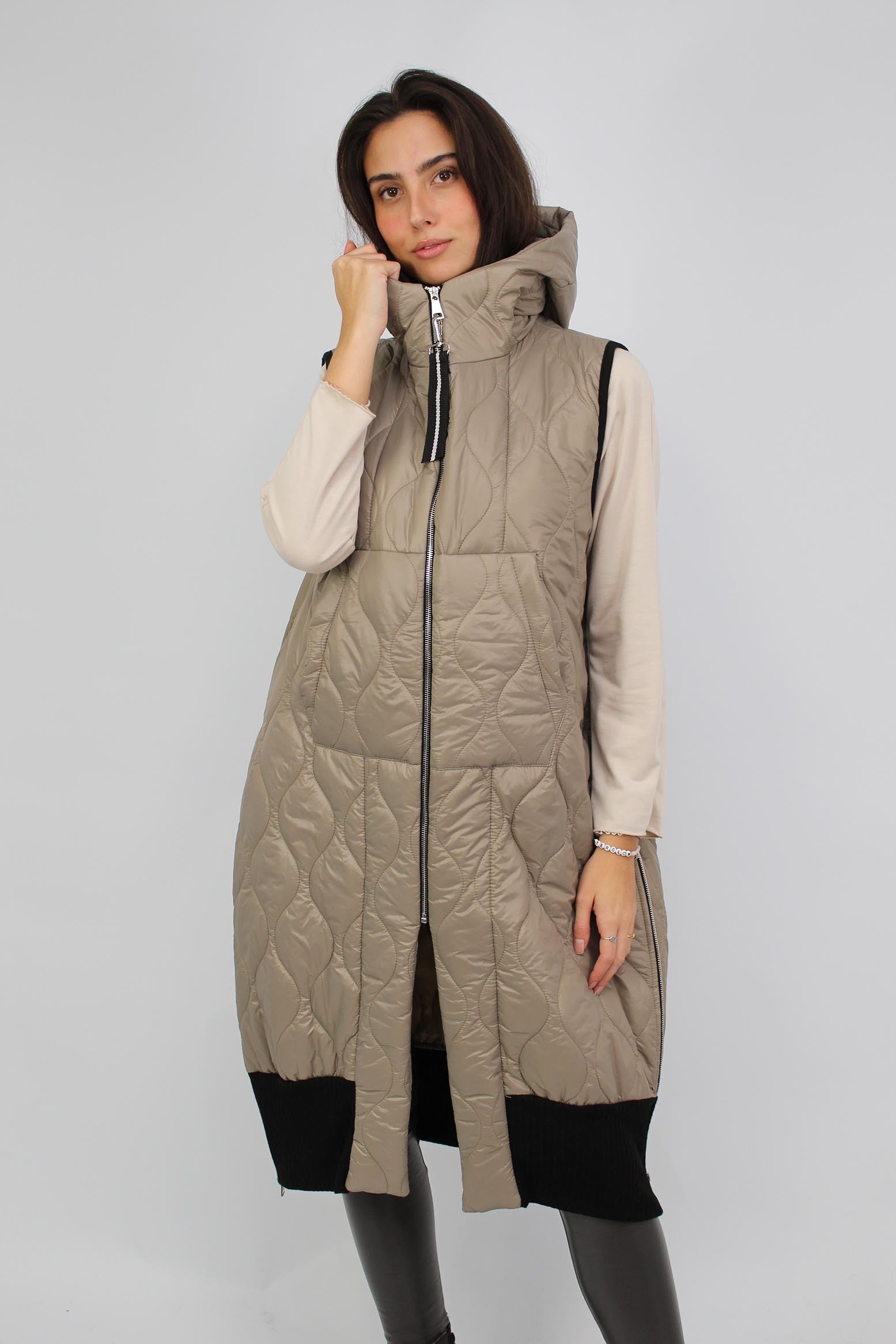 Weste mit Kapuze und Strickbund - Beige