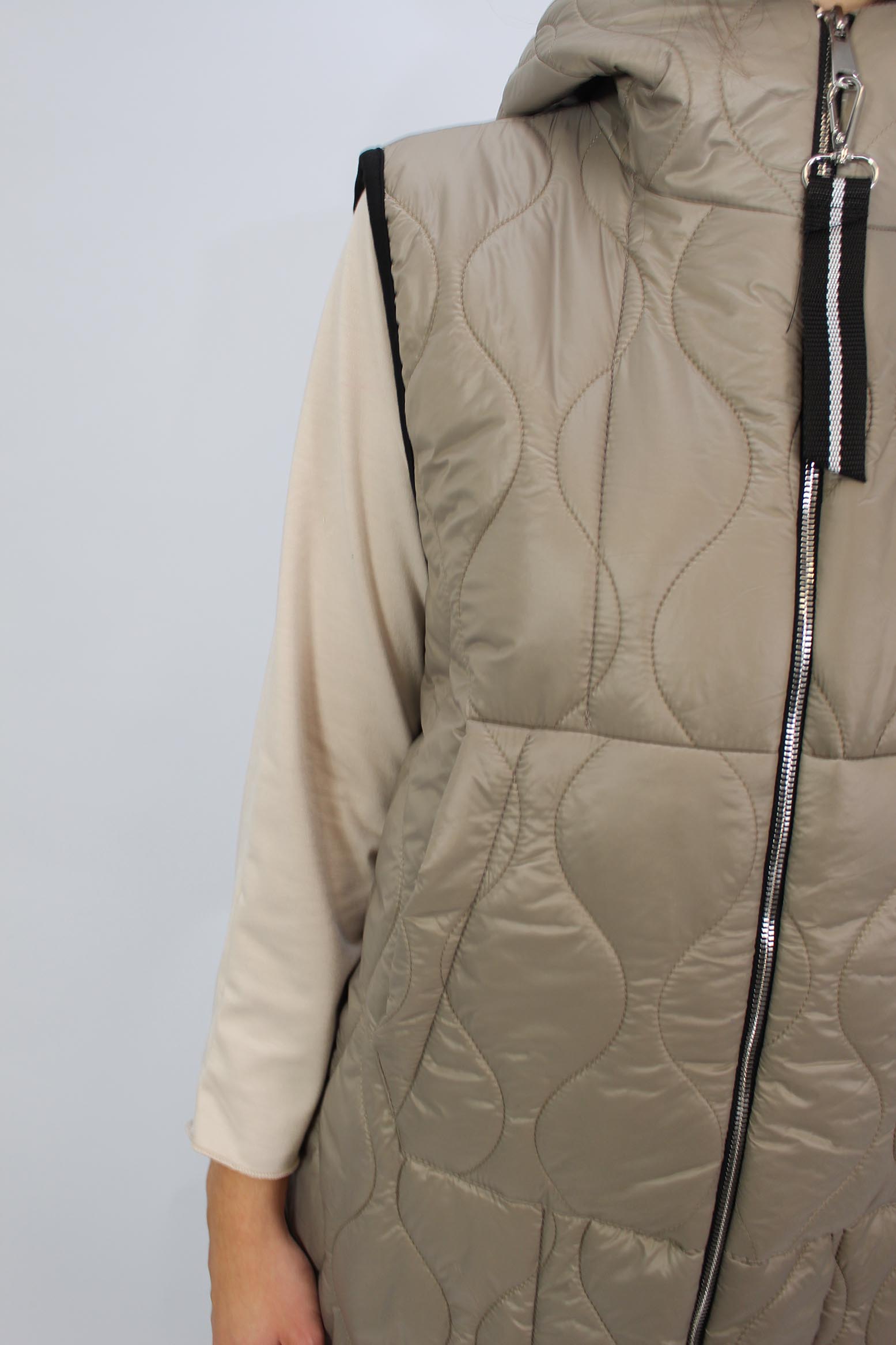 Weste mit Kapuze und Strickbund - Beige