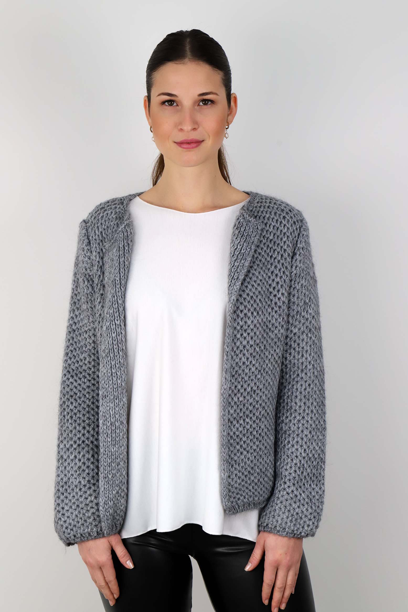 Selected Touch Kurze Strickjacke - Dunkelgrau