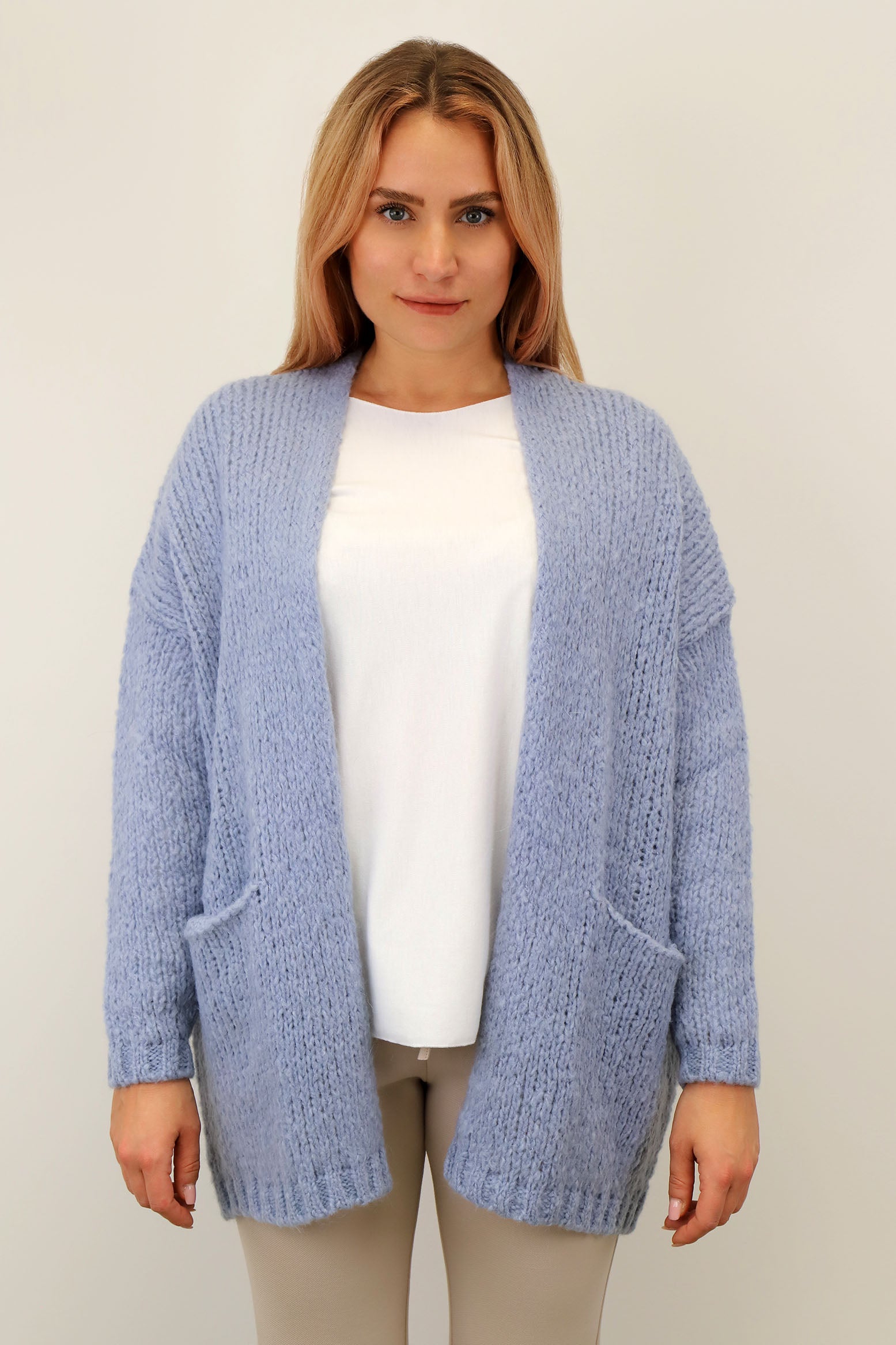 Strickjacke "Vintage" - Hellblau