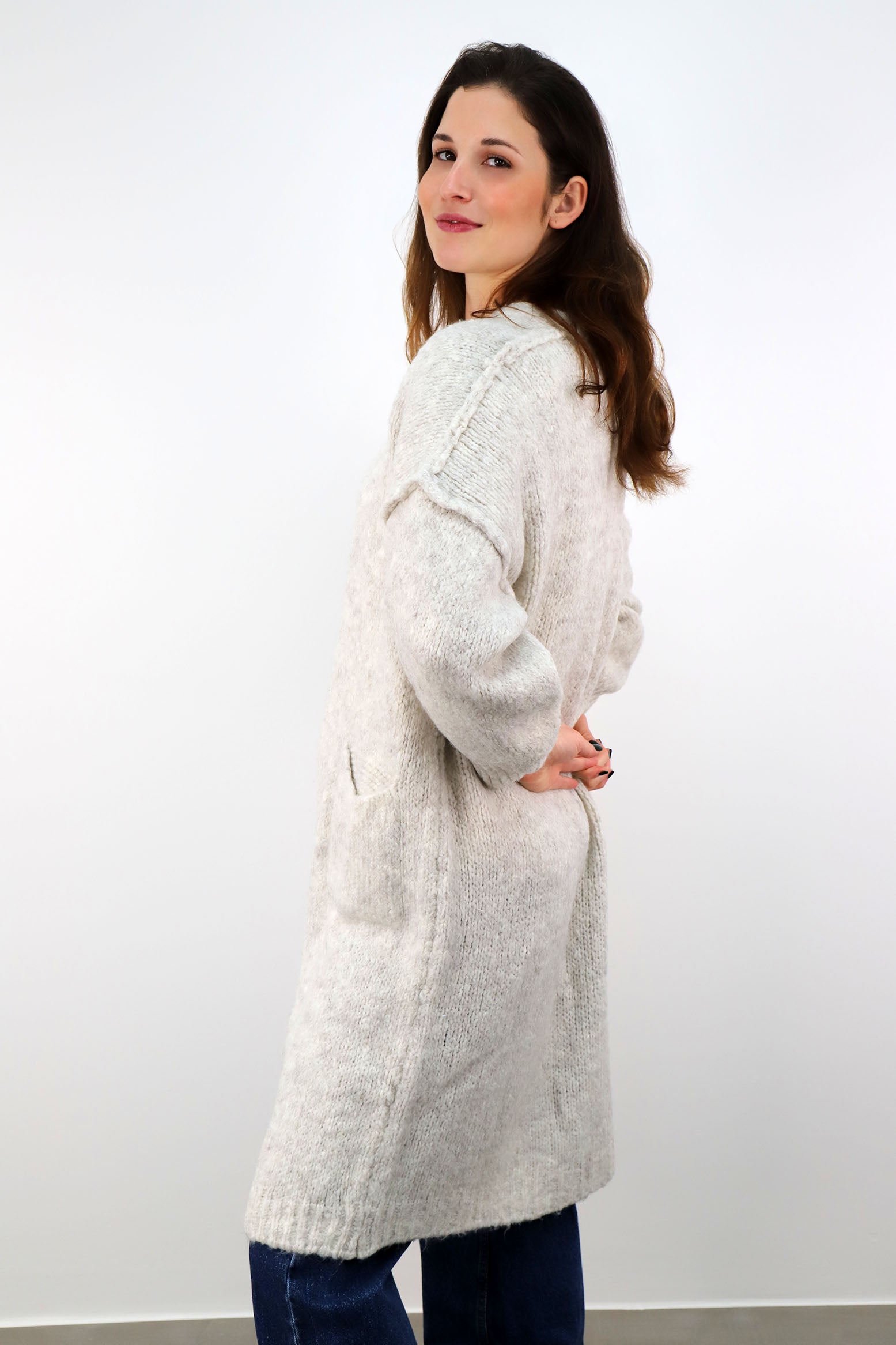 Strickjacke mit Naht und Taschen - Creme