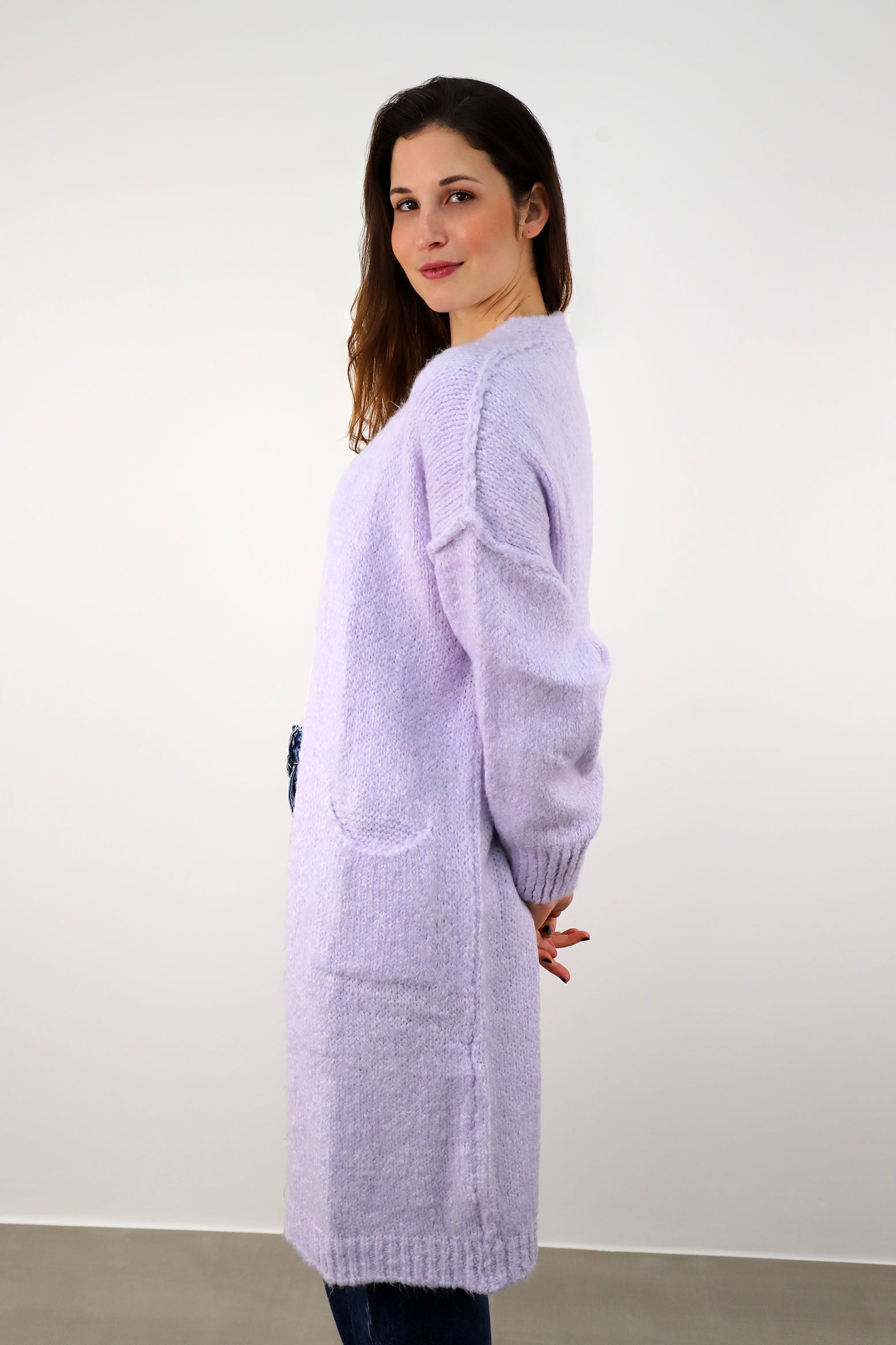 Strickjacke mit Naht und Taschen - Flieder