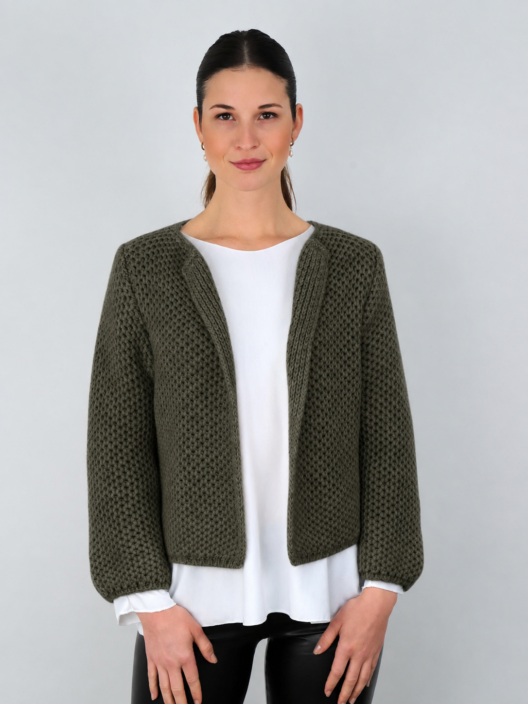 Kurze Strickjacke - Khaki