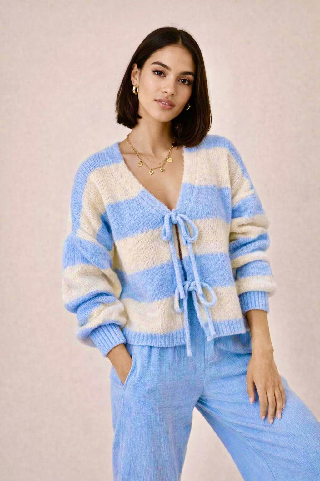 Zweifarbiger Cardigan mit Schleife - Creme/Türkis