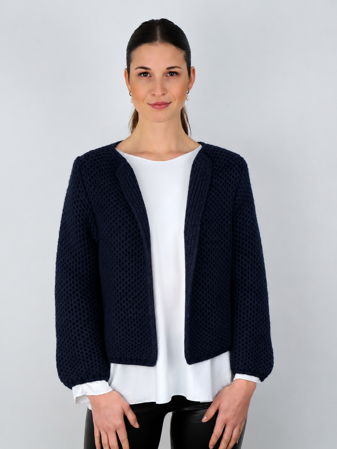 Kurze Strickjacke - Nachtblau