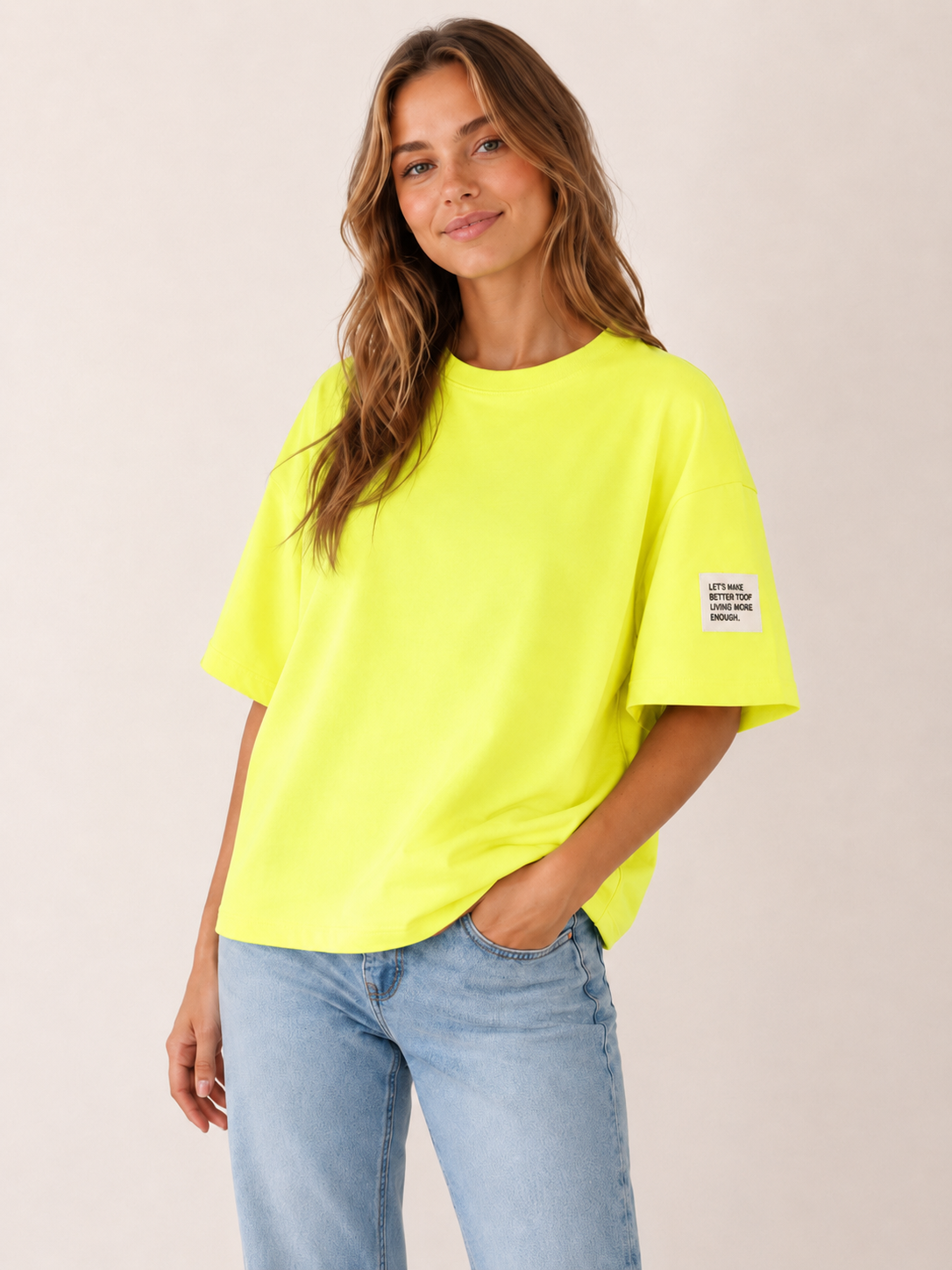 T-Shirt "Life isnt perfect but yout outfit can be" - Neongelb