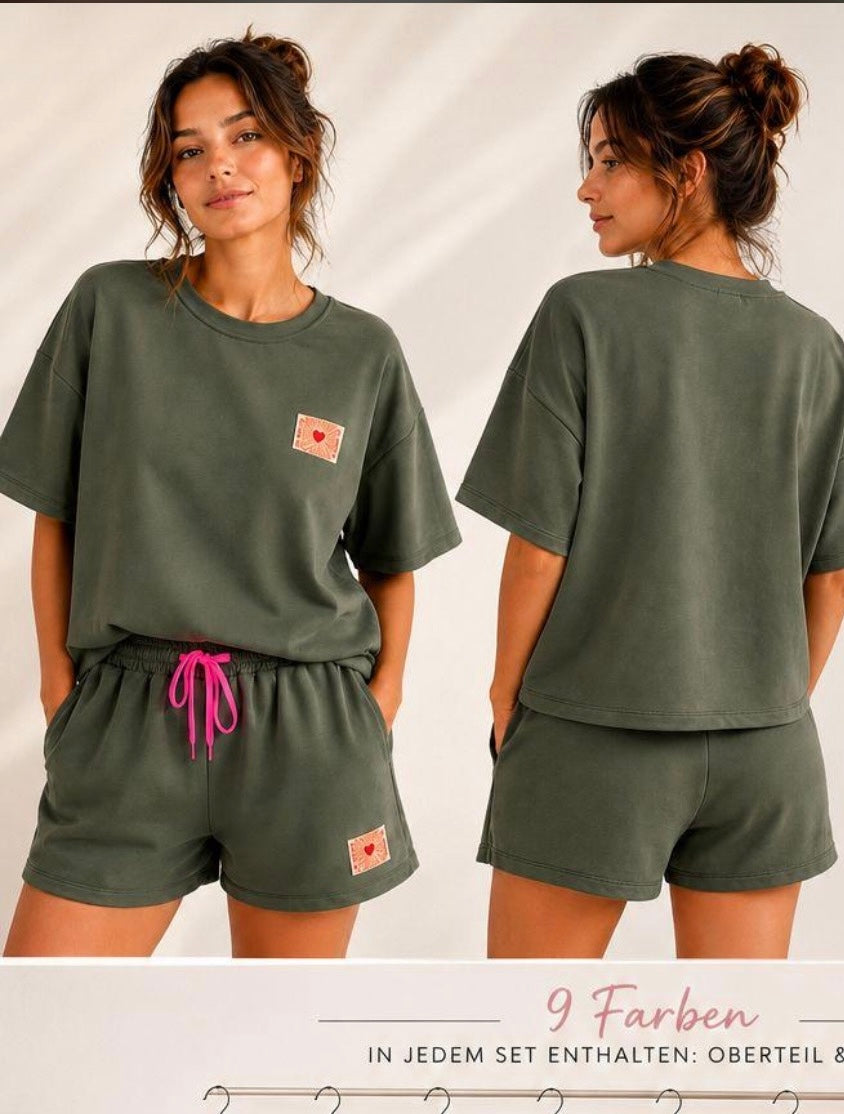 Zweiteiler Set (Shorts + Shirt)