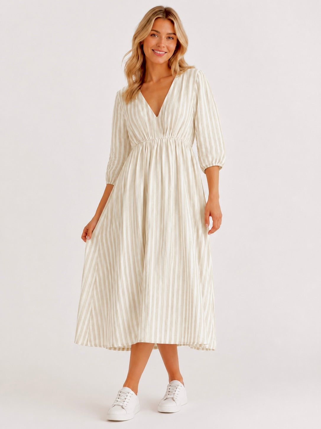 Lockeres Musselin Kleid mit Streifen - Beige
