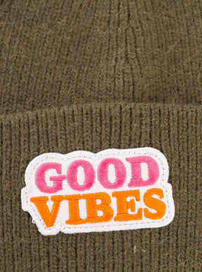 Zwillingsherz - UMSCHLAGMÜTZE WOLLMIX "GOOD VIBES" - Olive