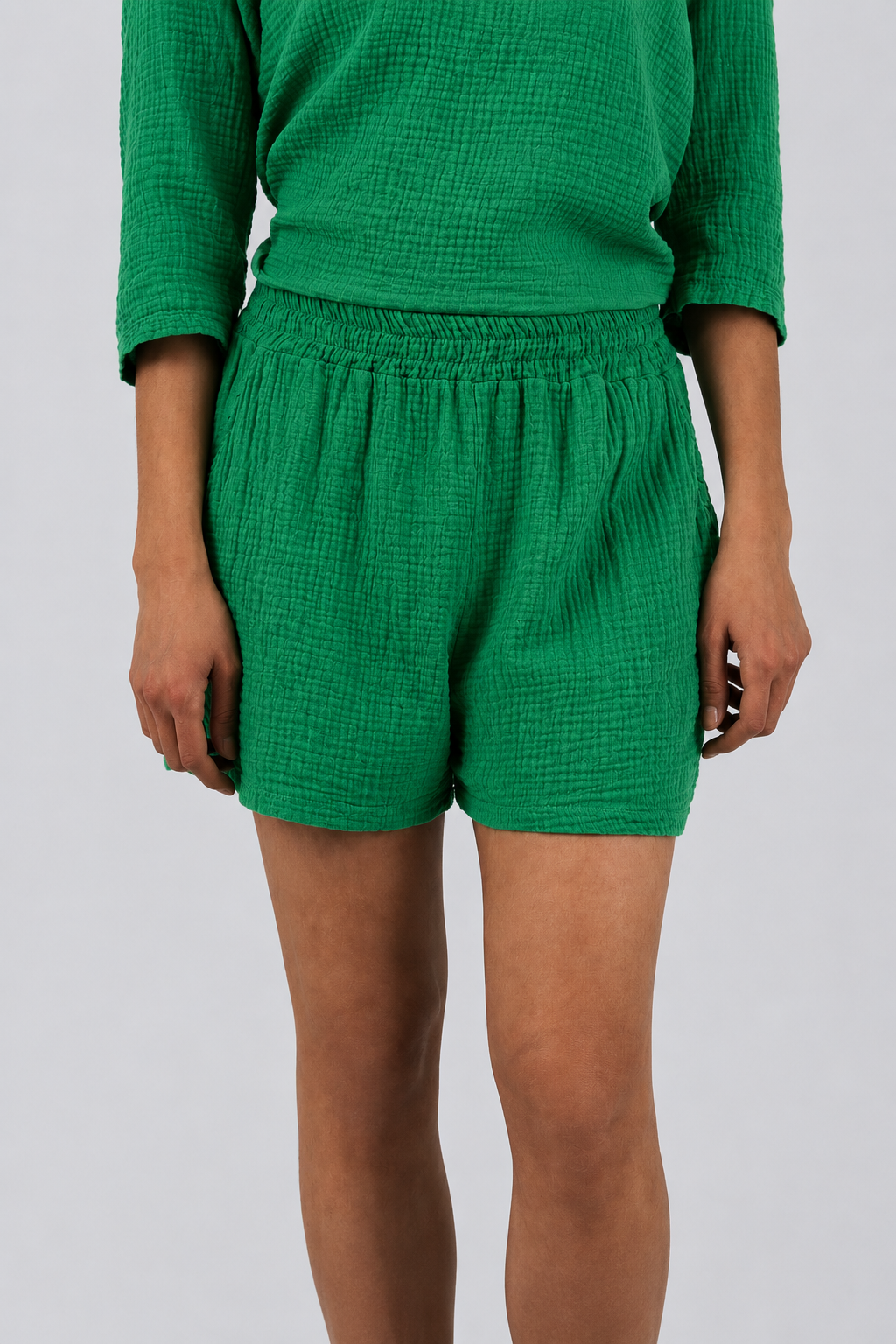 Natürliche Musselin Shorts - Tannengrün