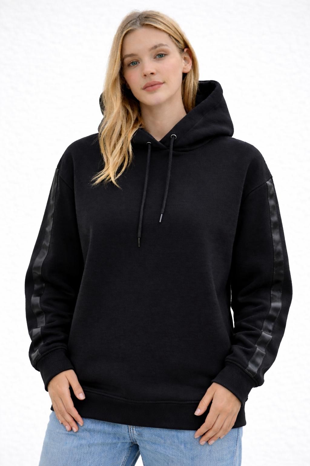 Flair - Basic Hoodie mit Satinstreifen - Schwarz