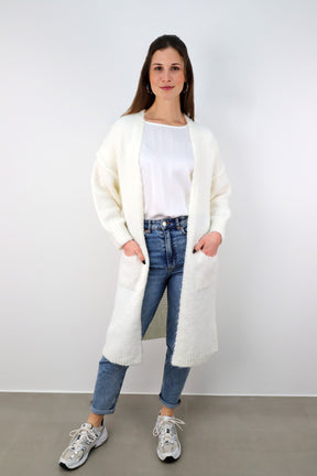 Strickjacke mit Naht und Taschen - Wollweiß