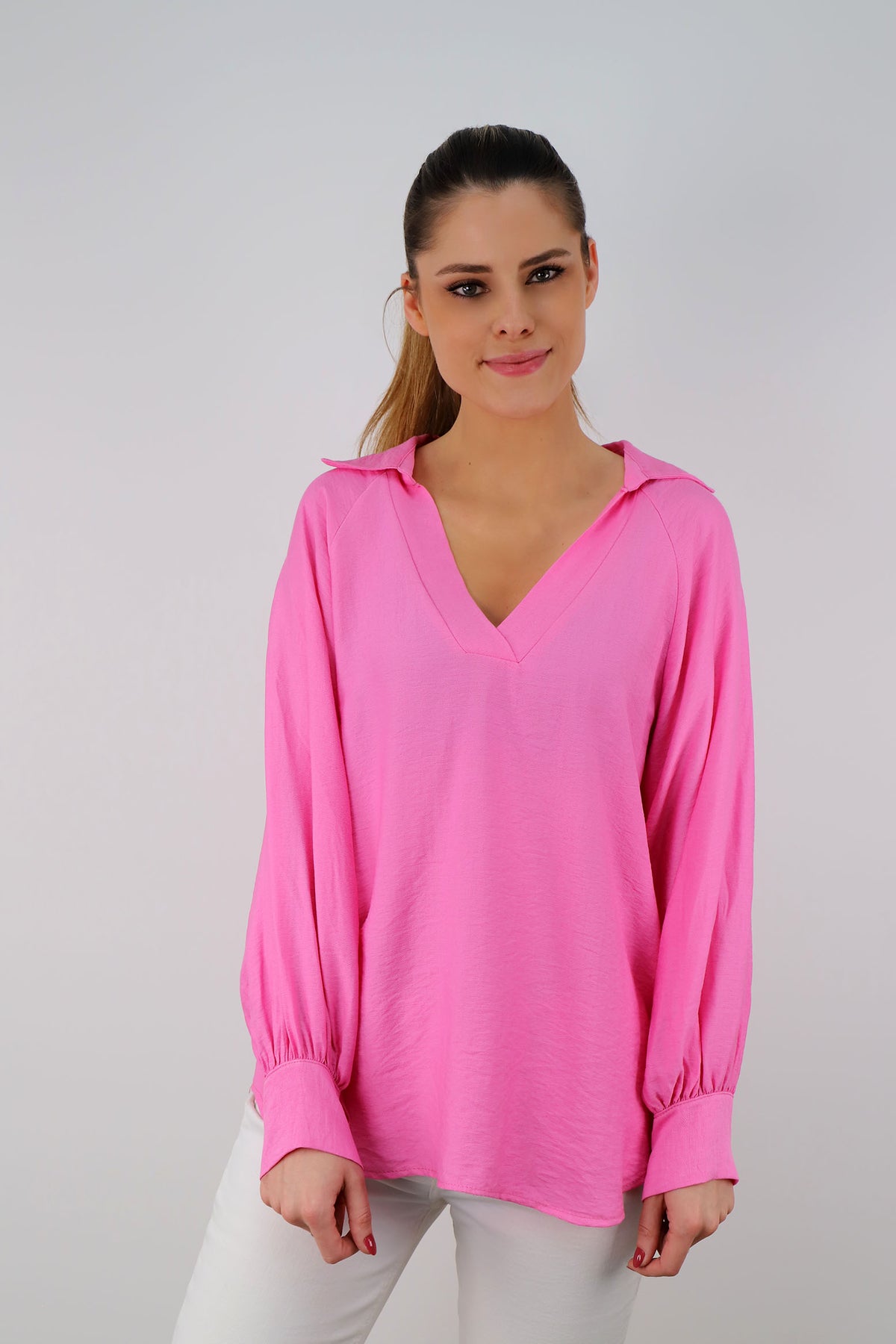 Bluse mit V-Neck und Kragen - Pink