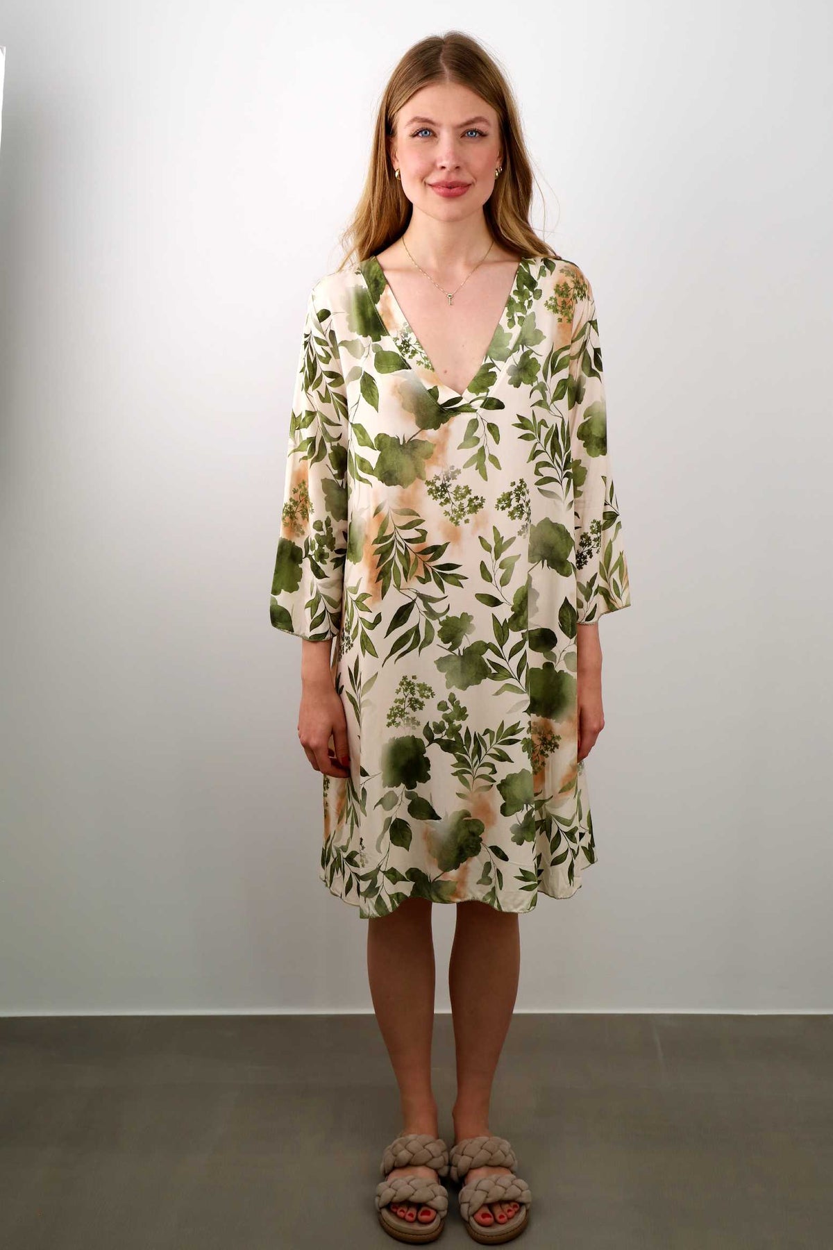 Lässiges Kleid mit Print - Salbei/Khaki