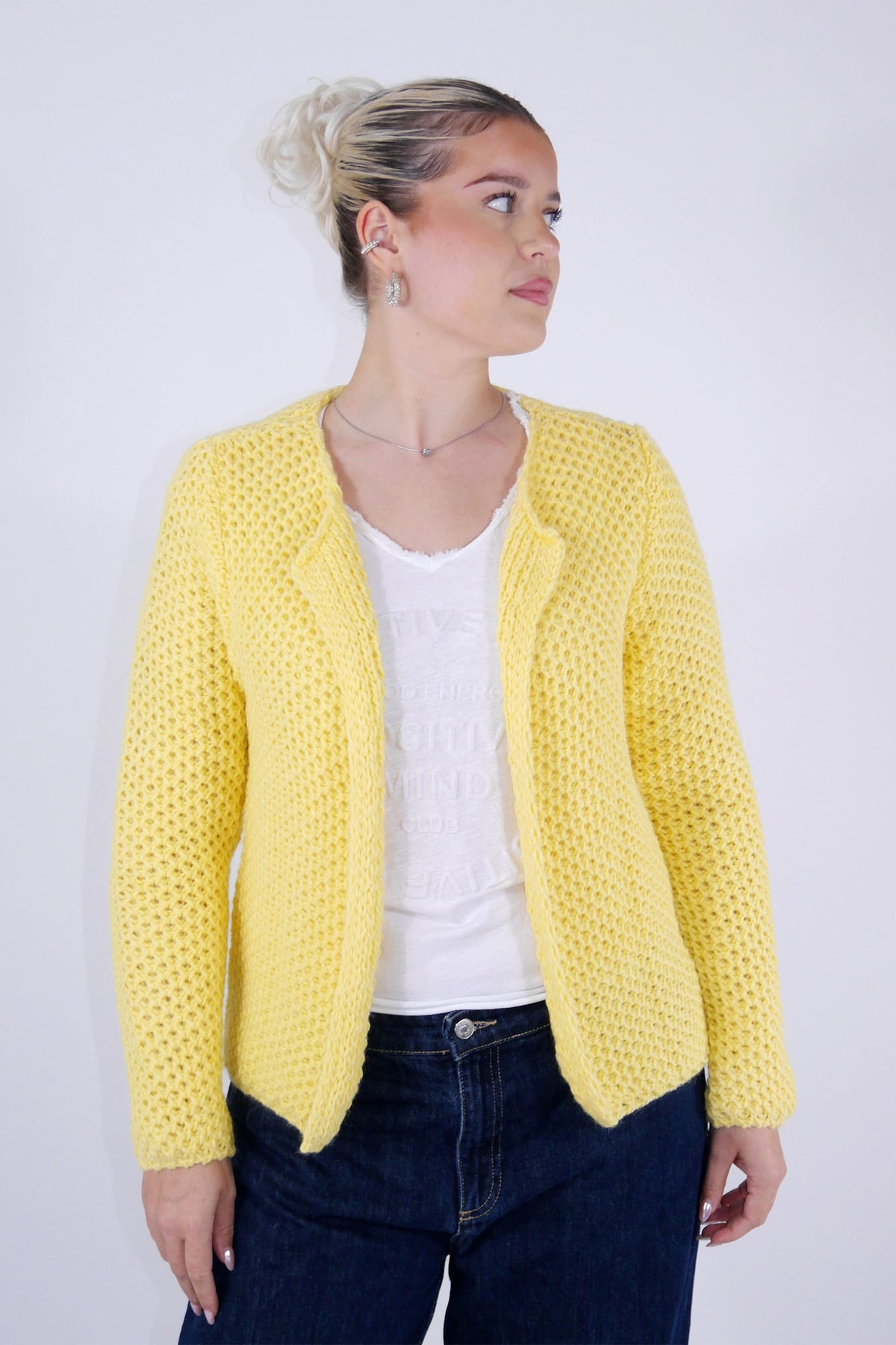 Kurze Strickjacke - Gelb