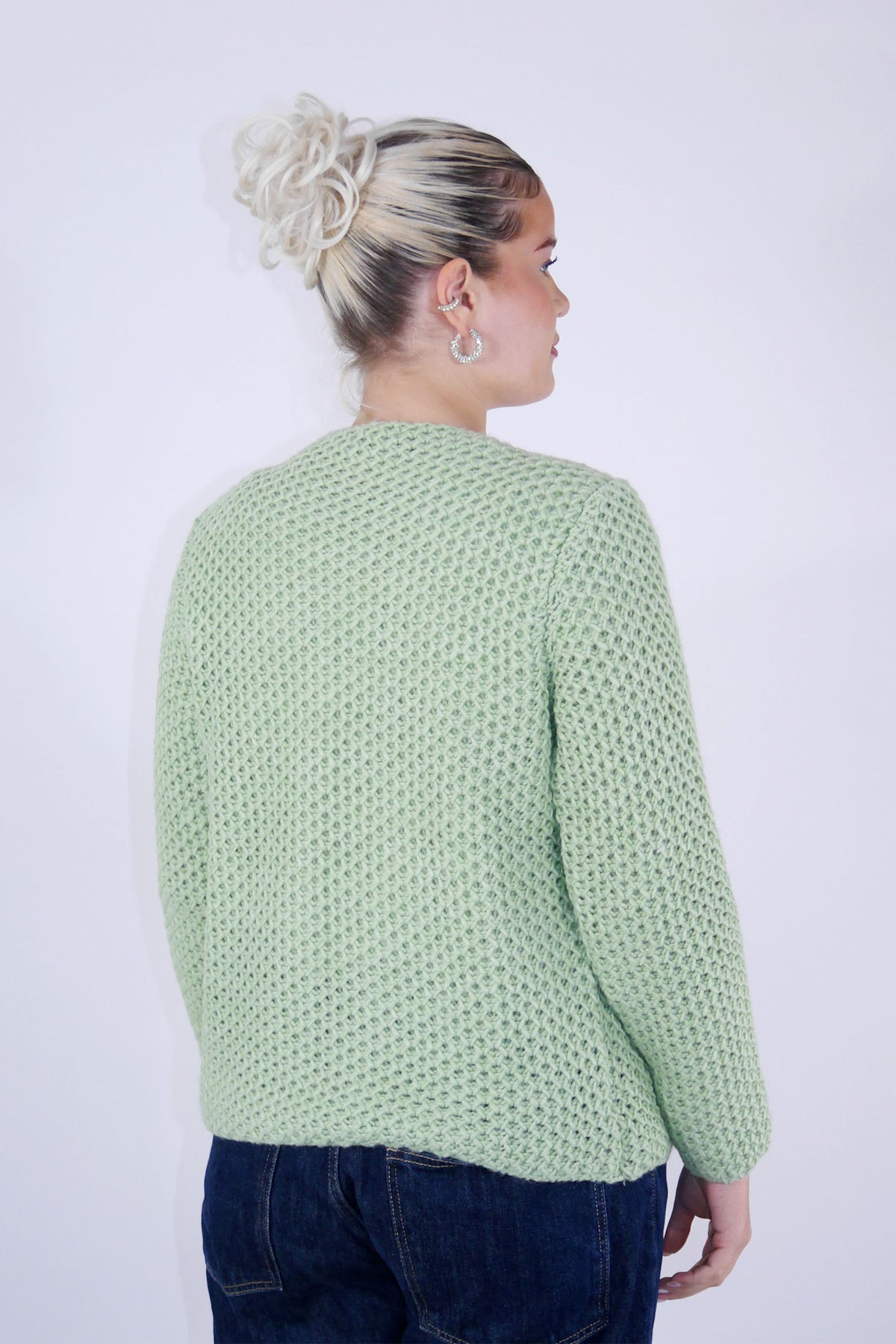 Kurze Strickjacke - Salbei