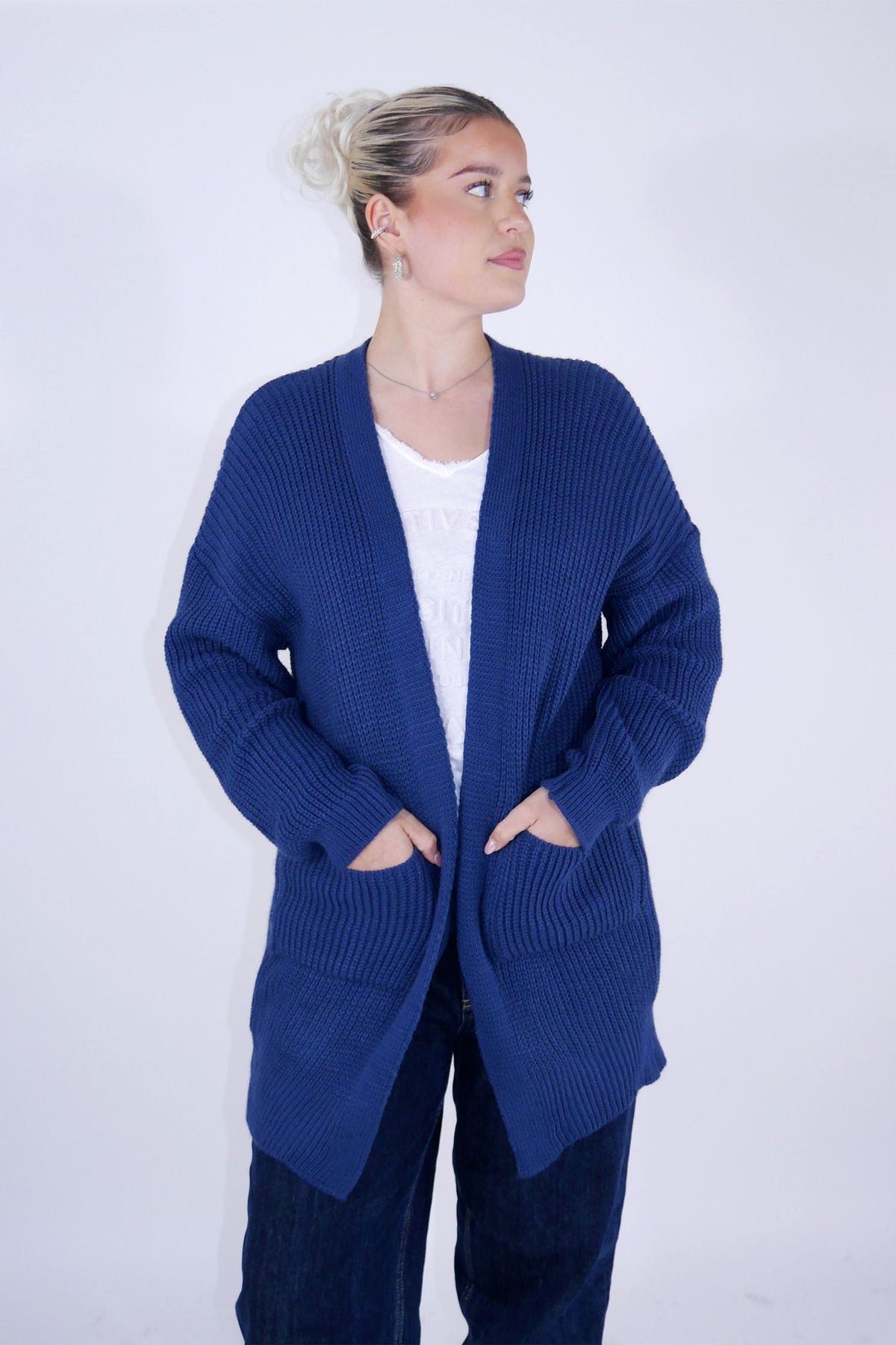 Flair - Strickjacke in trendigem Neonfarbton - Royalblau