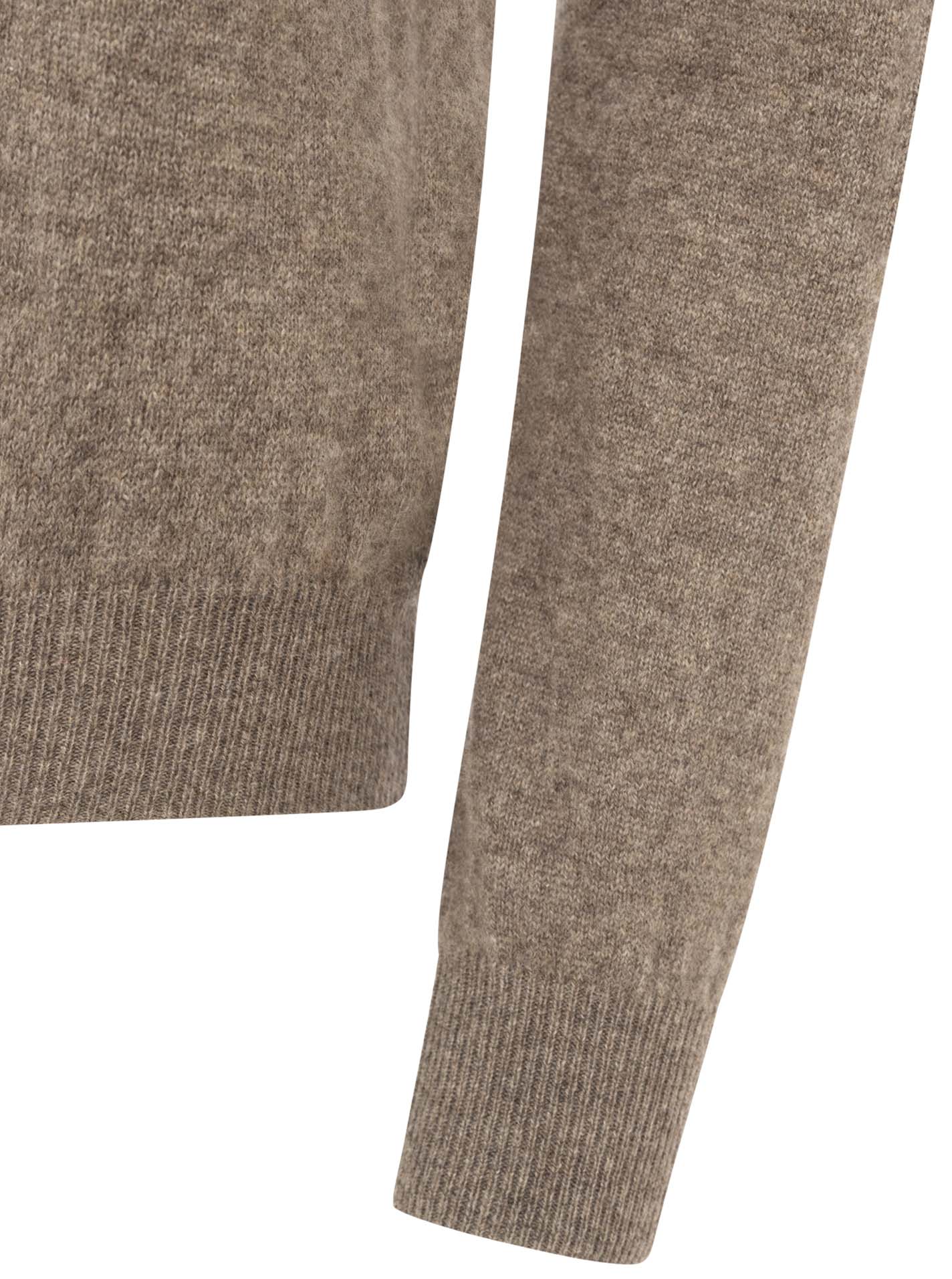 Zwillingsherz 100% Kaschmir Rollkragenpullover – Taupe