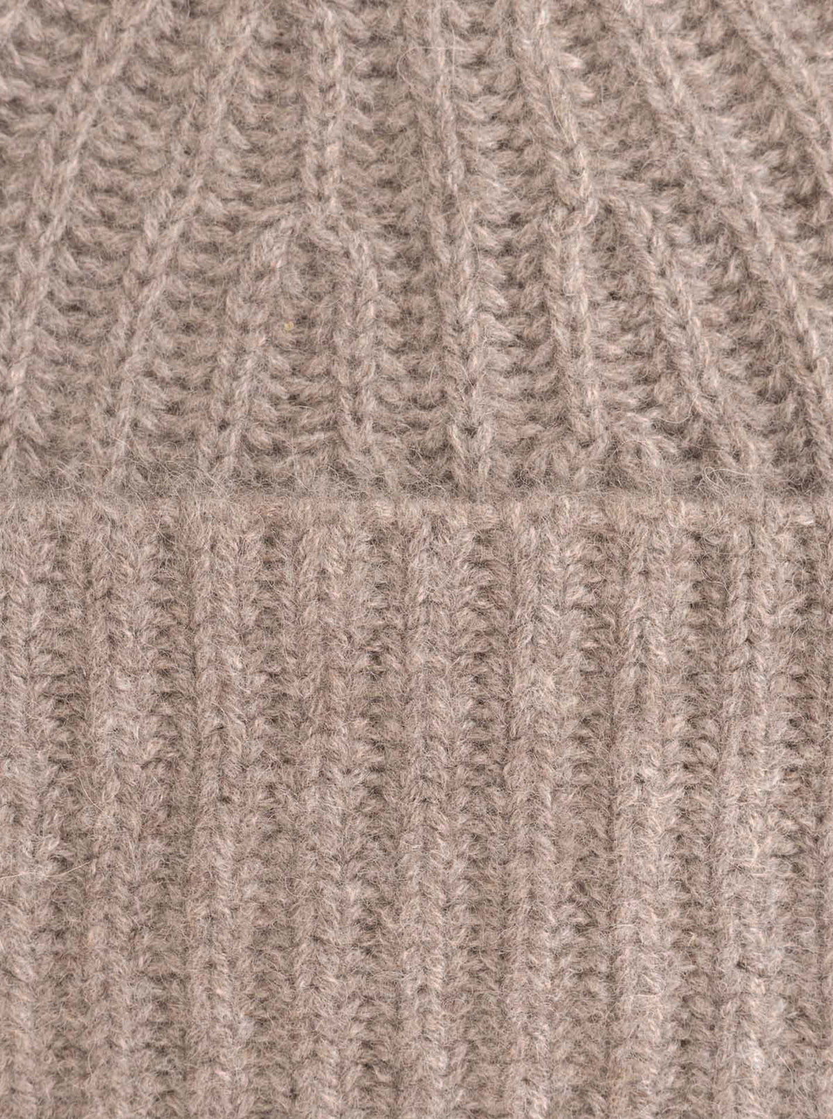 Zwillingsherz Kaschmir Mütze Grobstrick Taupe Detail