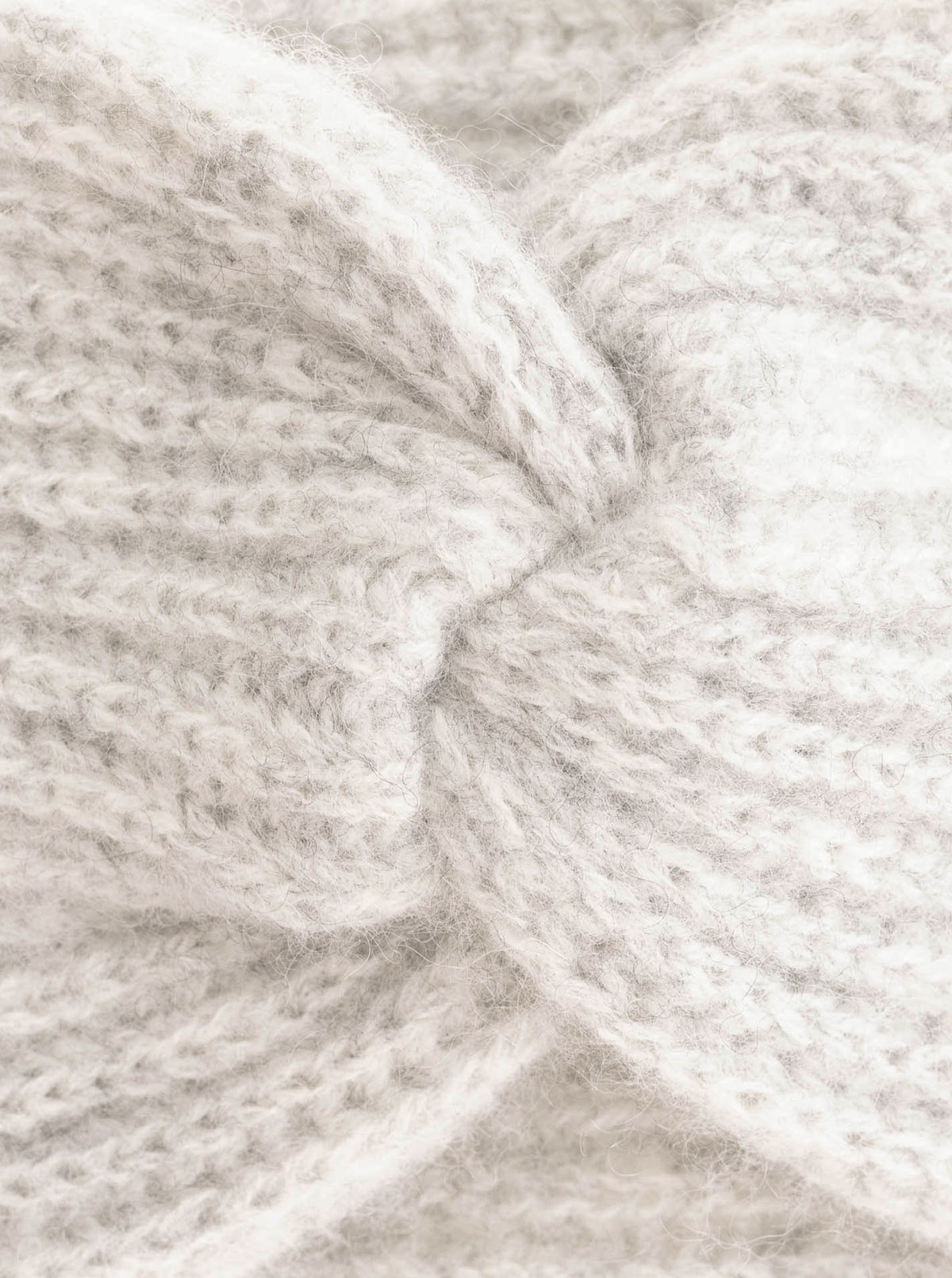 Zwillingsherz 100% Cashmere Stirnband Rippe Hellgrau Detailansicht