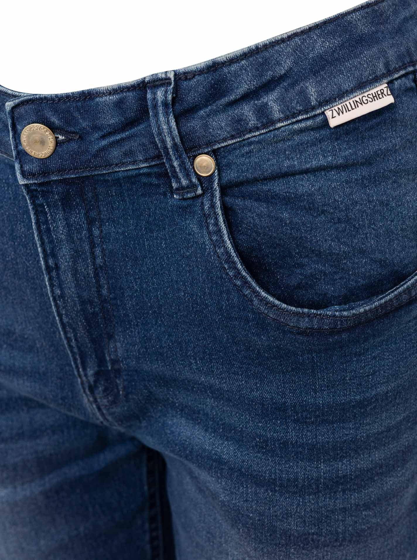 Zwillingsherz Stretch Jeans mit leichtem Flared Mittelblau – Ansicht 5