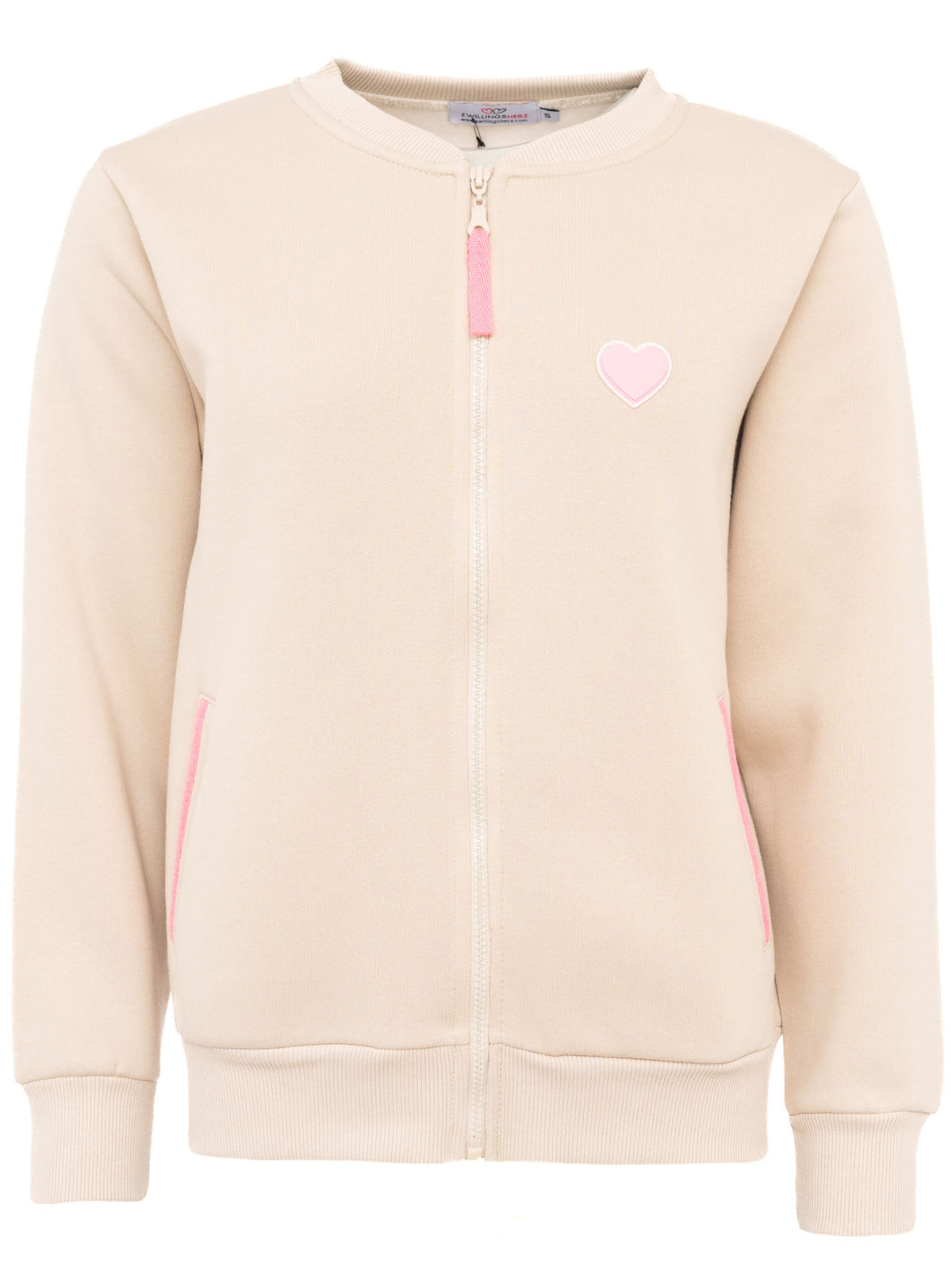 Zwillingsherz Kapuzen-Sweatjacke in Beige mit kleinem Herz vorn – sportliche Damenjacke mit Kapuze, Reißverschluss und Taschen, Vorderansicht.