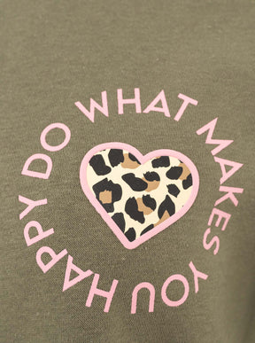 Zwillingsherz Sweatshirt Happy Leo Lettering in Khaki – Detailansicht 1