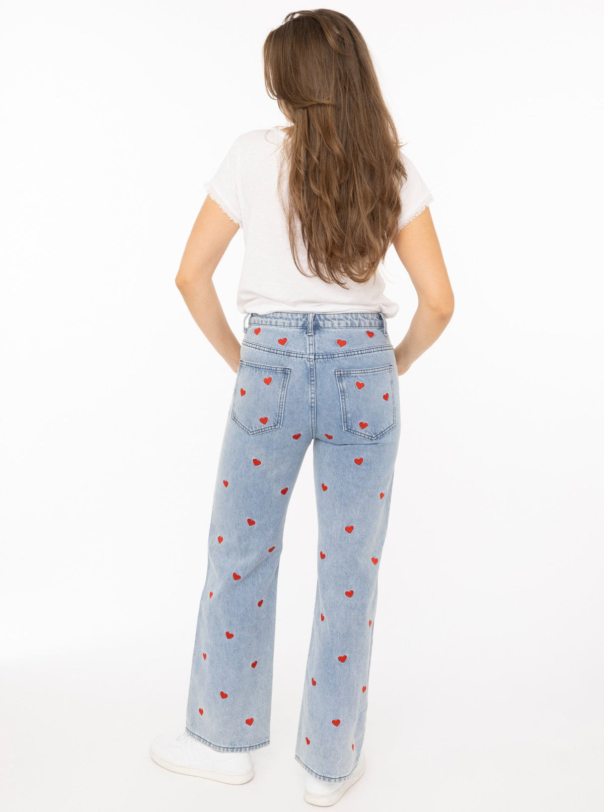 Zwillingsherz Weite Jeans mit Stick HEARTS Jeansblau – Ansicht 2