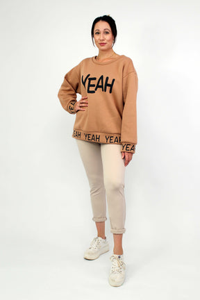 Sweatshirt "YEAH" - Camel