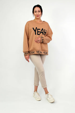 Sweatshirt "YEAH" - Camel