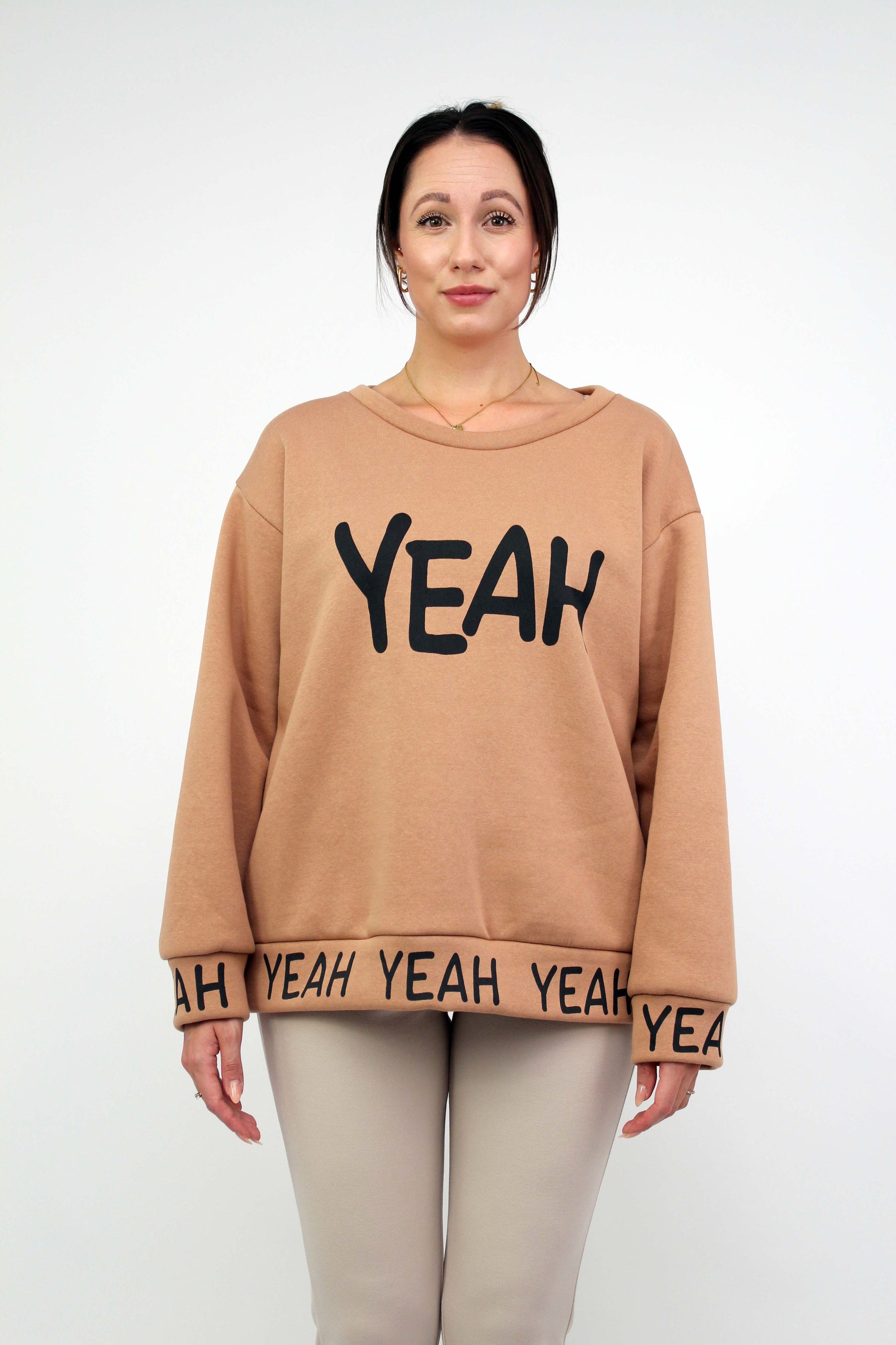 Sweatshirt "YEAH" - Camel
