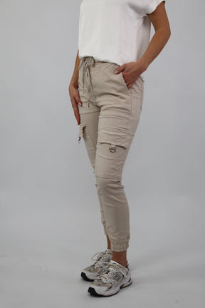 Casual Comfort Cargohose - Creme