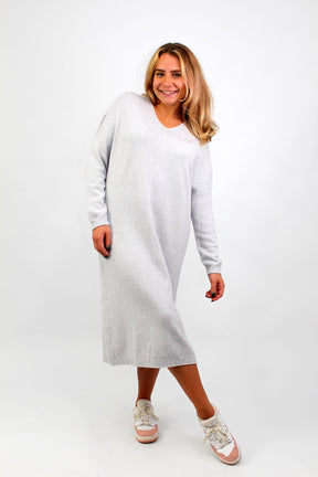 Strickkleid mit V-Ausschnitt - Grau