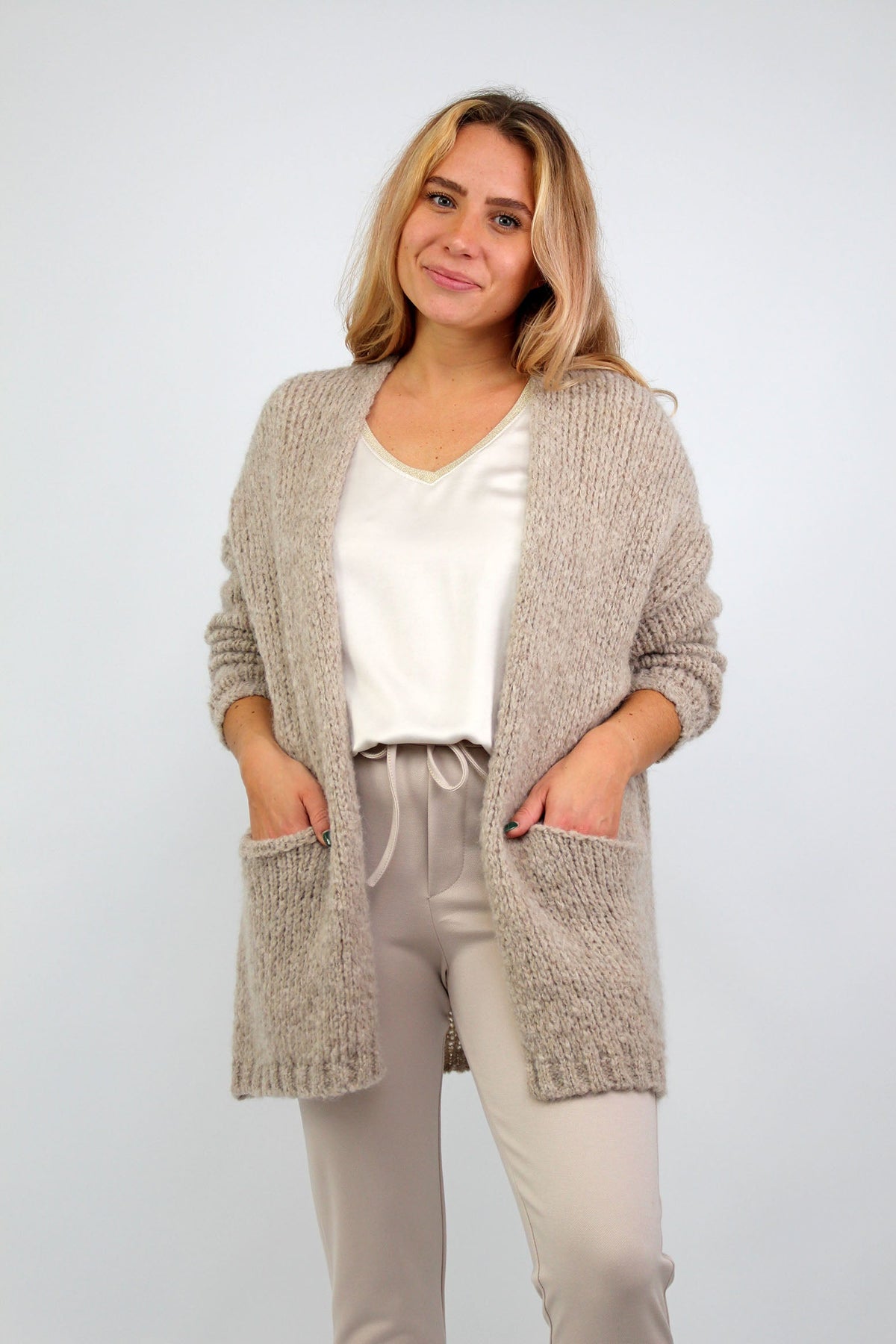 Strickjacke "Vintage" - Taupe